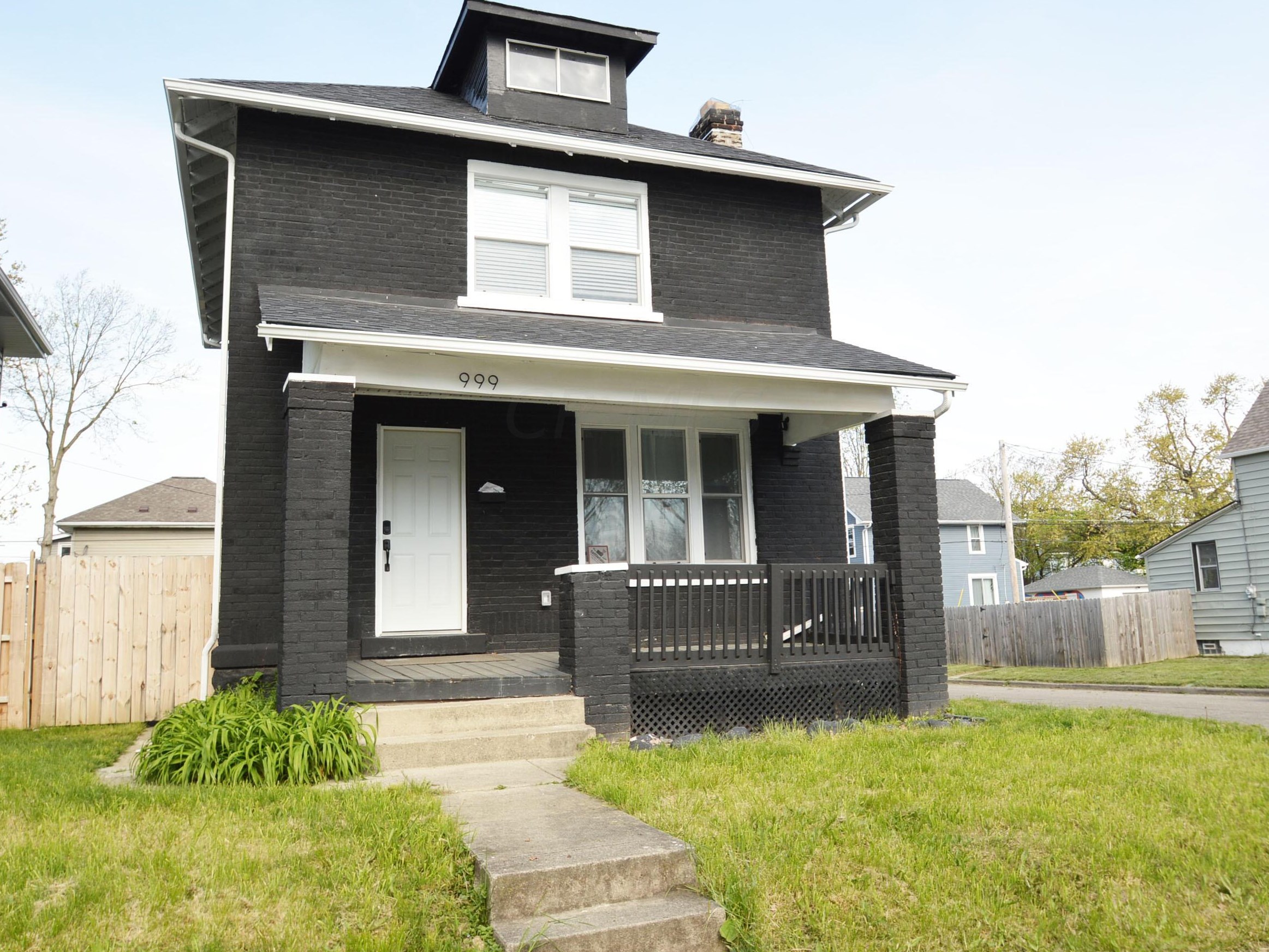 999 22 St, Columbus OH 43206-3009 exterior