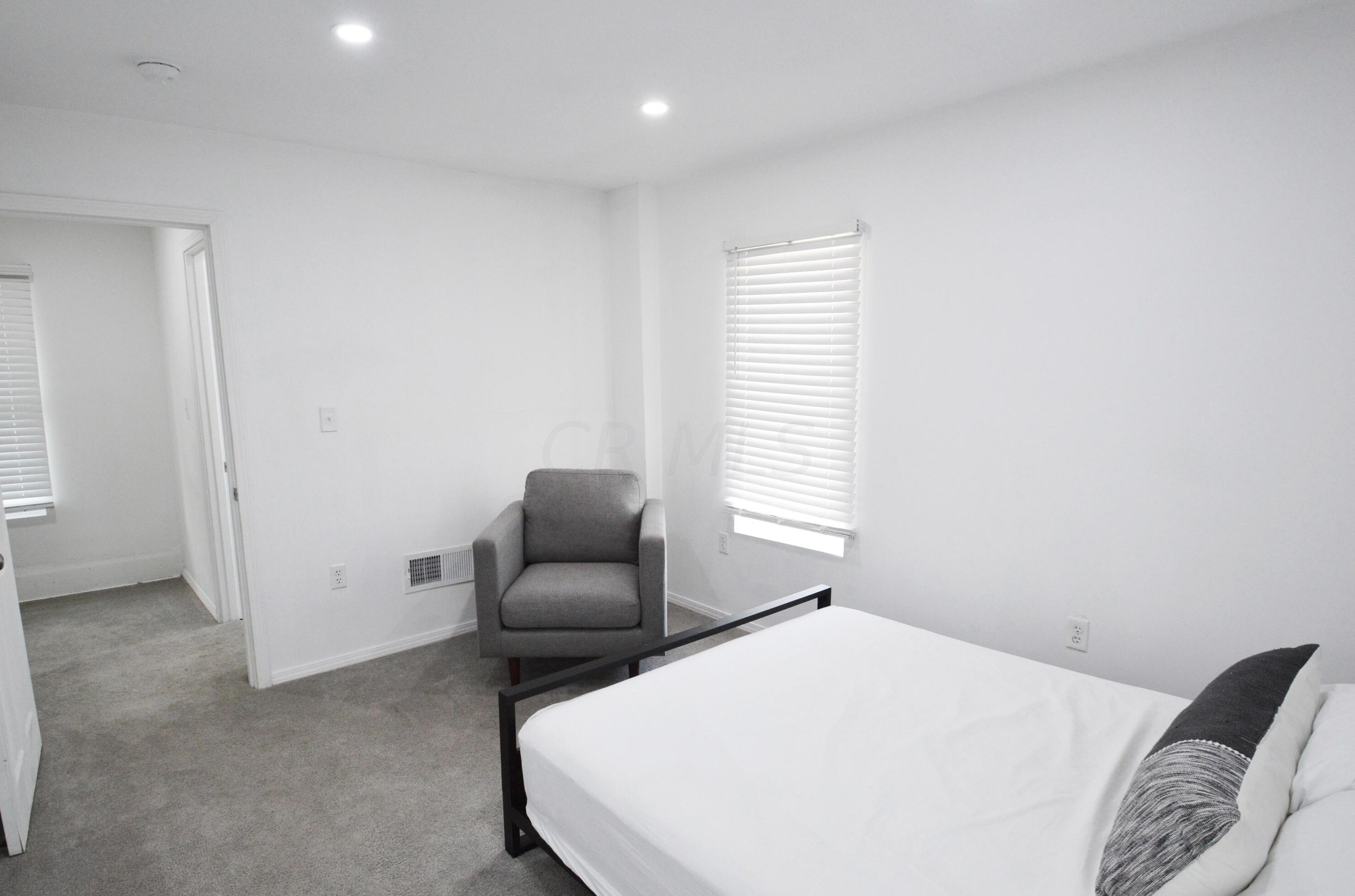 999 22 St, Columbus OH 43206-3009 exterior