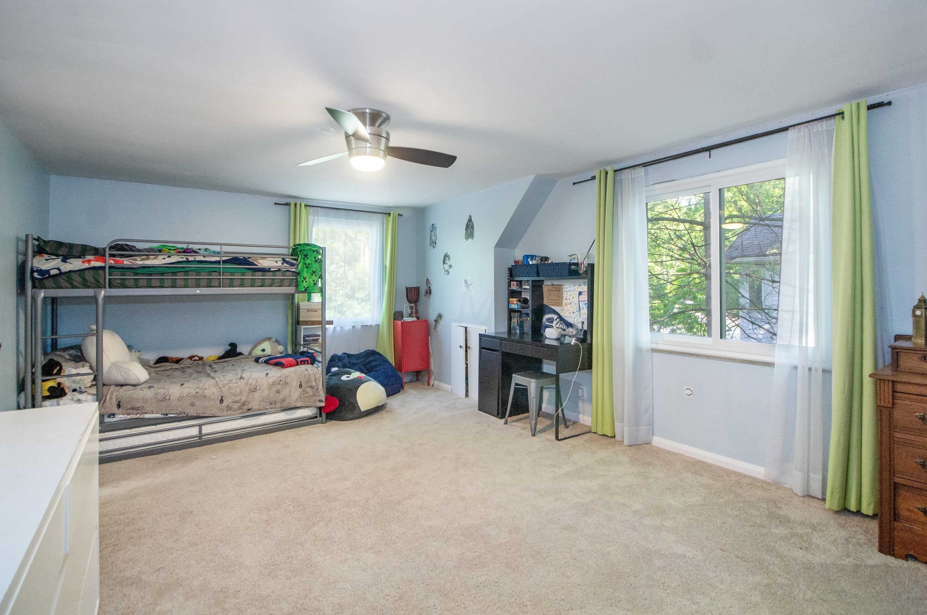 185 Roosevelt Ave, Columbus OH  43209-1870 exterior