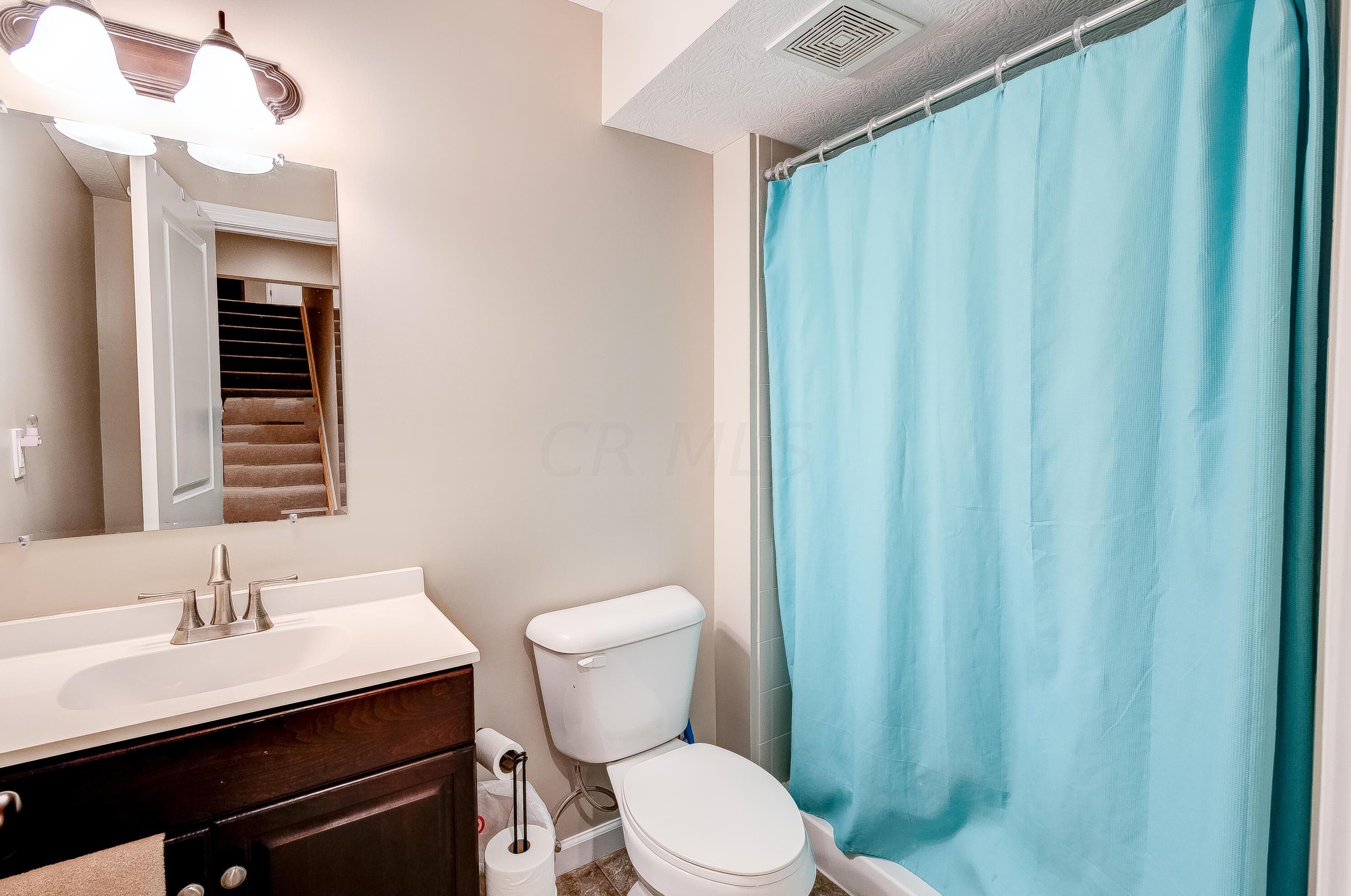 222 Autumn Way, Pataskala OH  43062-7246 exterior