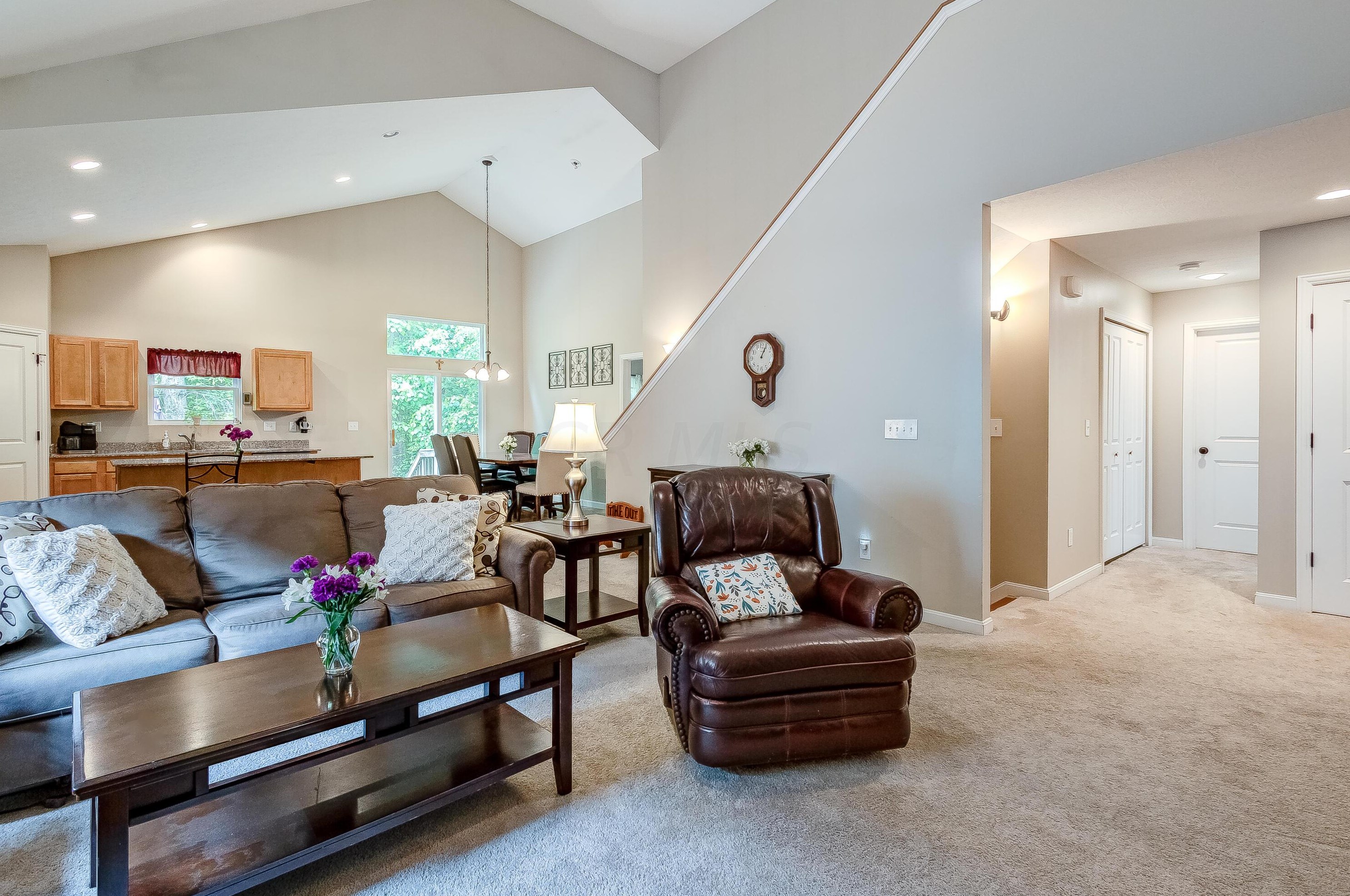 222 Autumn Way, Pataskala OH  43062-7246 exterior