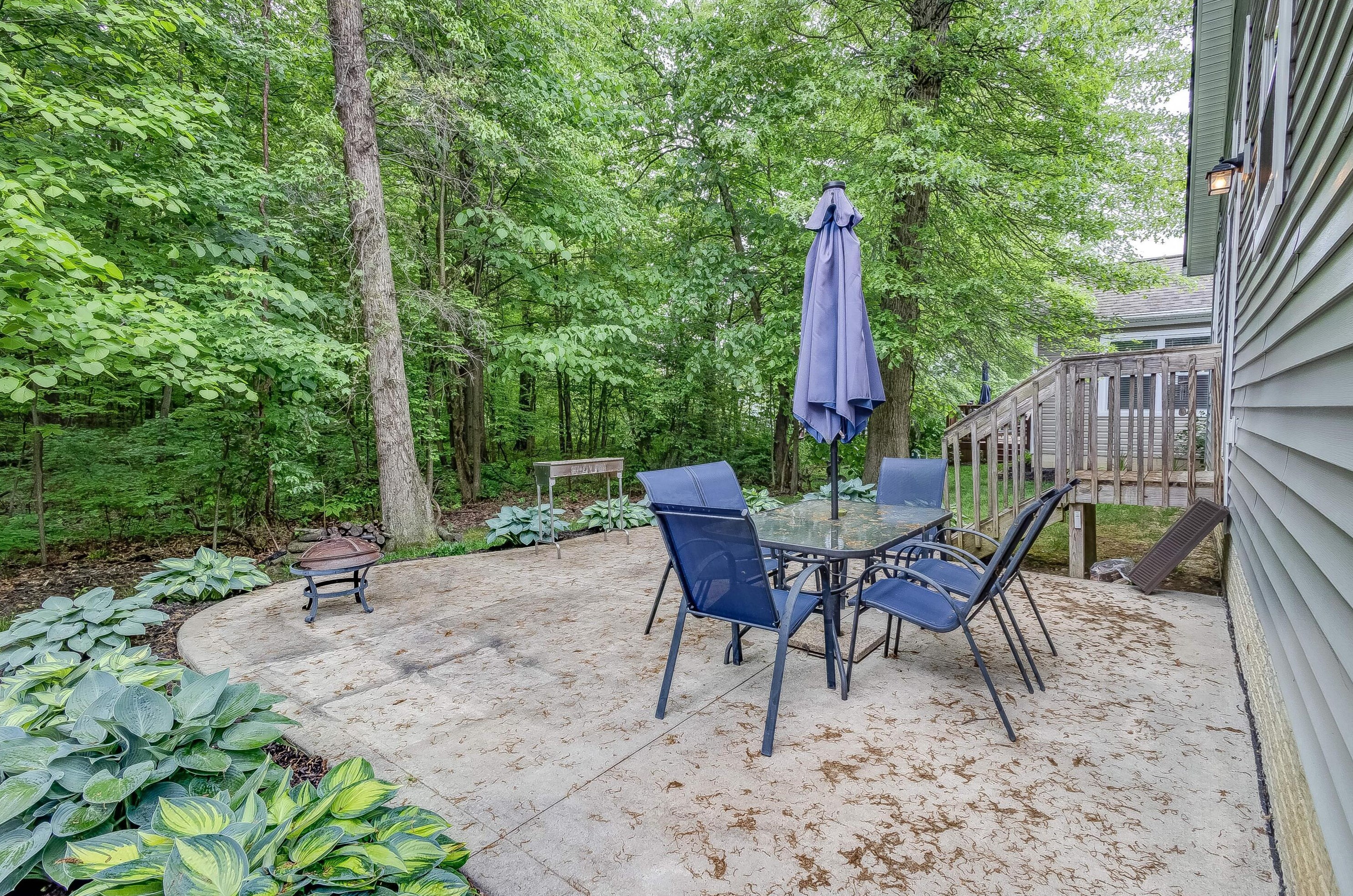 222 Autumn Way, Pataskala OH  43062-7246 exterior