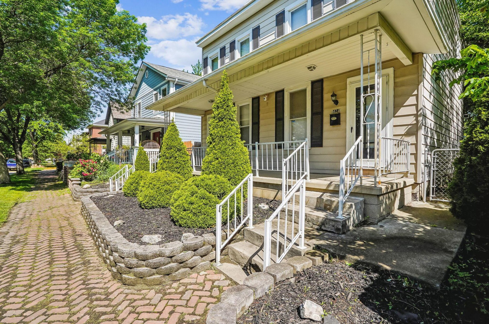 422 Forest St, Columbus OH  43206-2221 exterior