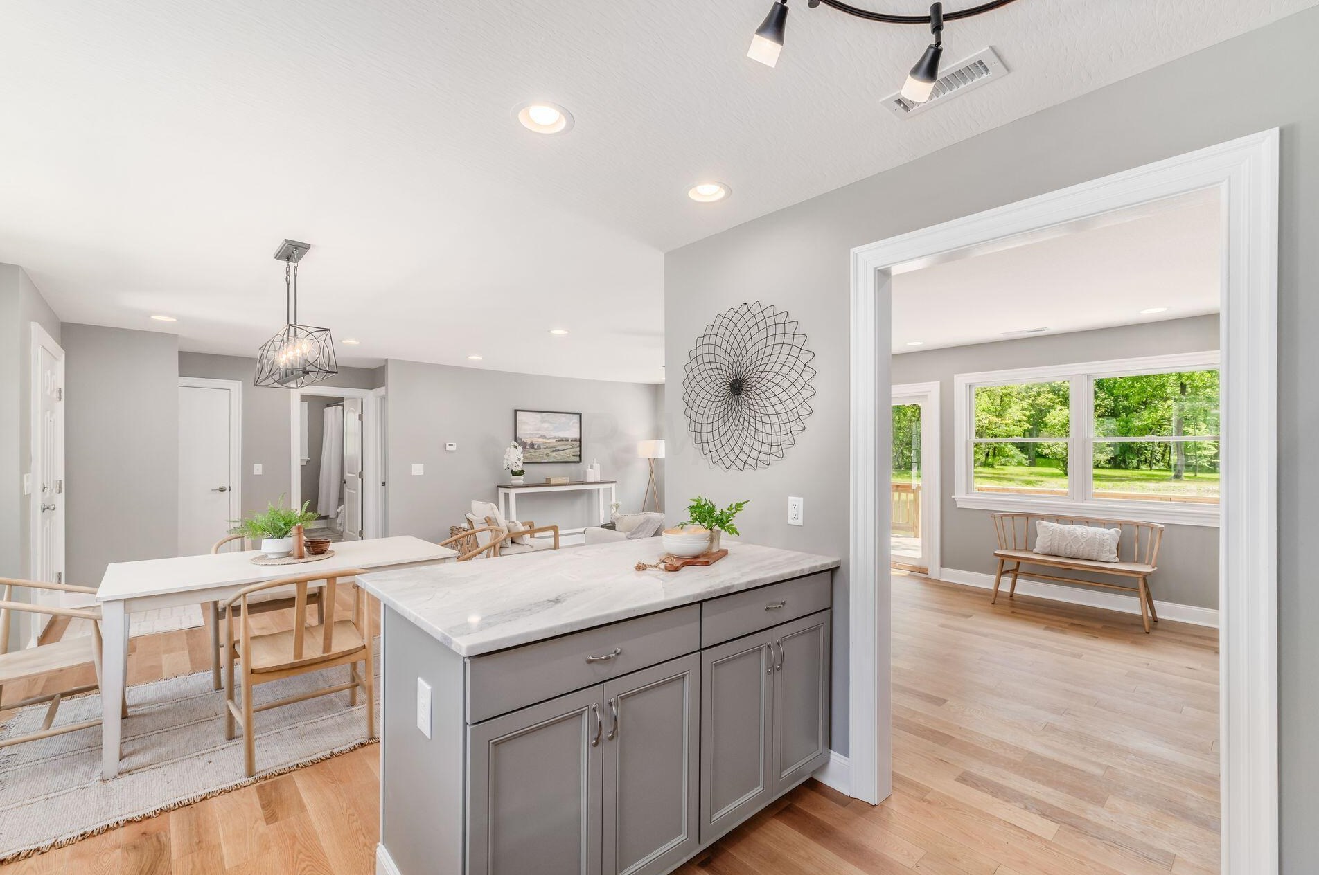 7195 Lancaster Rd, Hebron OH 43025-9777 exterior