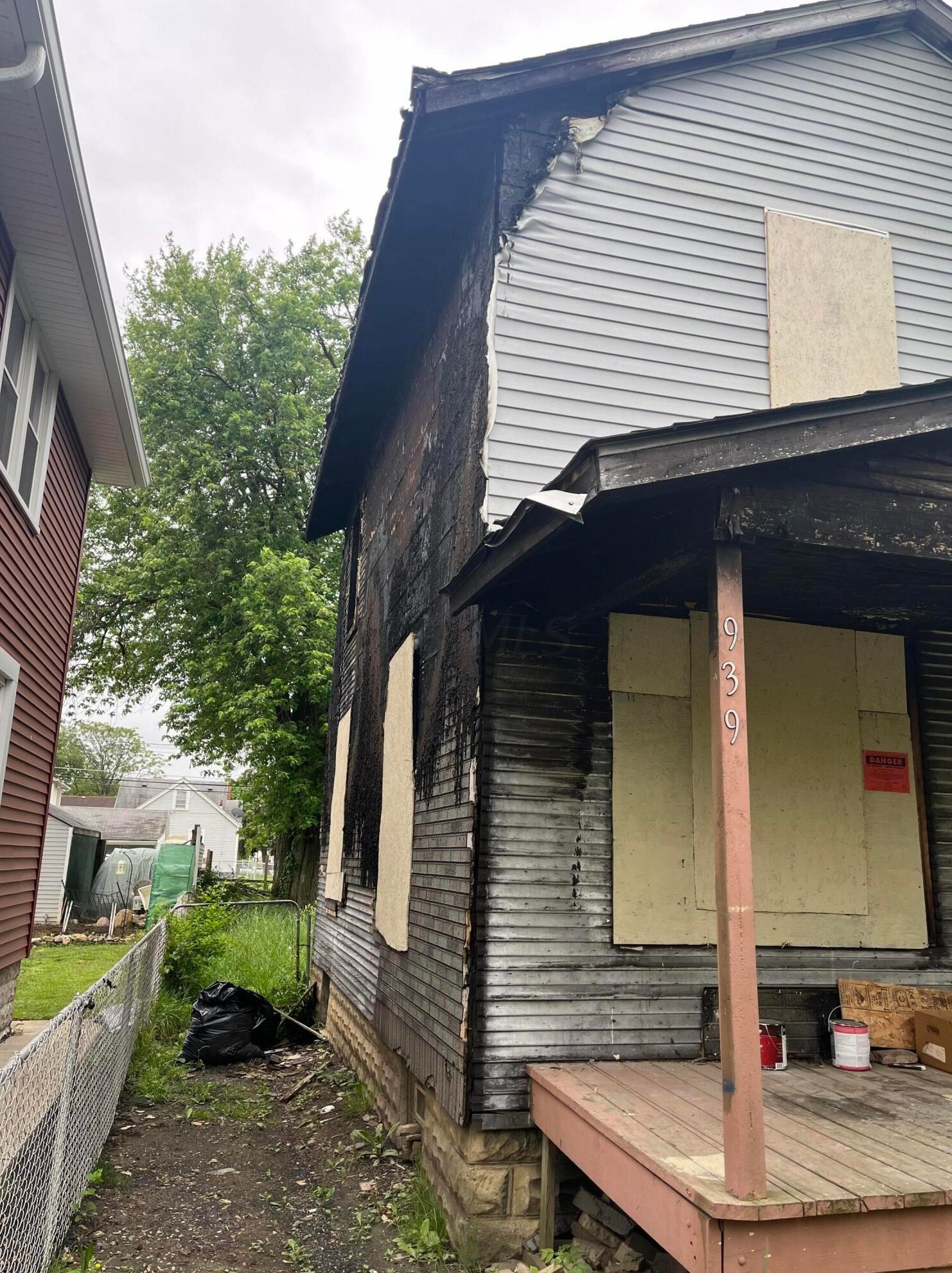 939 Camden Ave, Columbus, OH 43201-6903