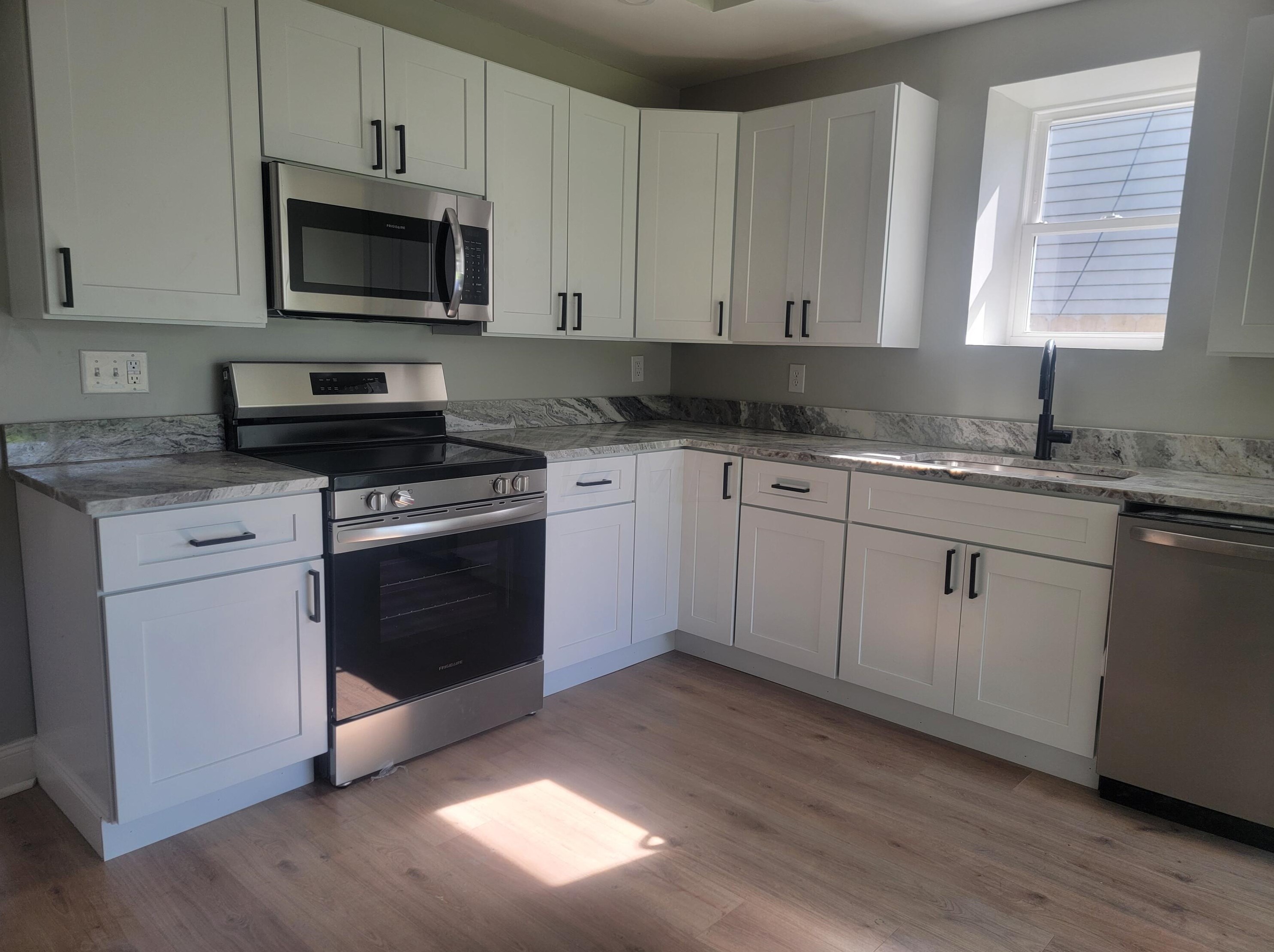 287 E Barthman Ave, Columbus, OH 43207