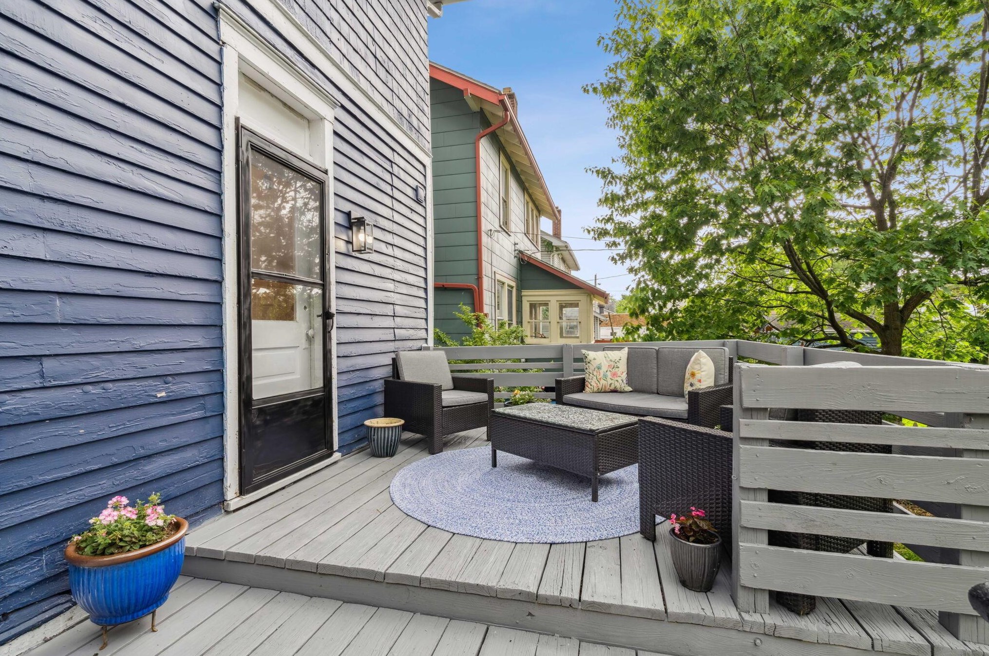 224 Crestview Rd, Columbus OH  43202-2208 exterior