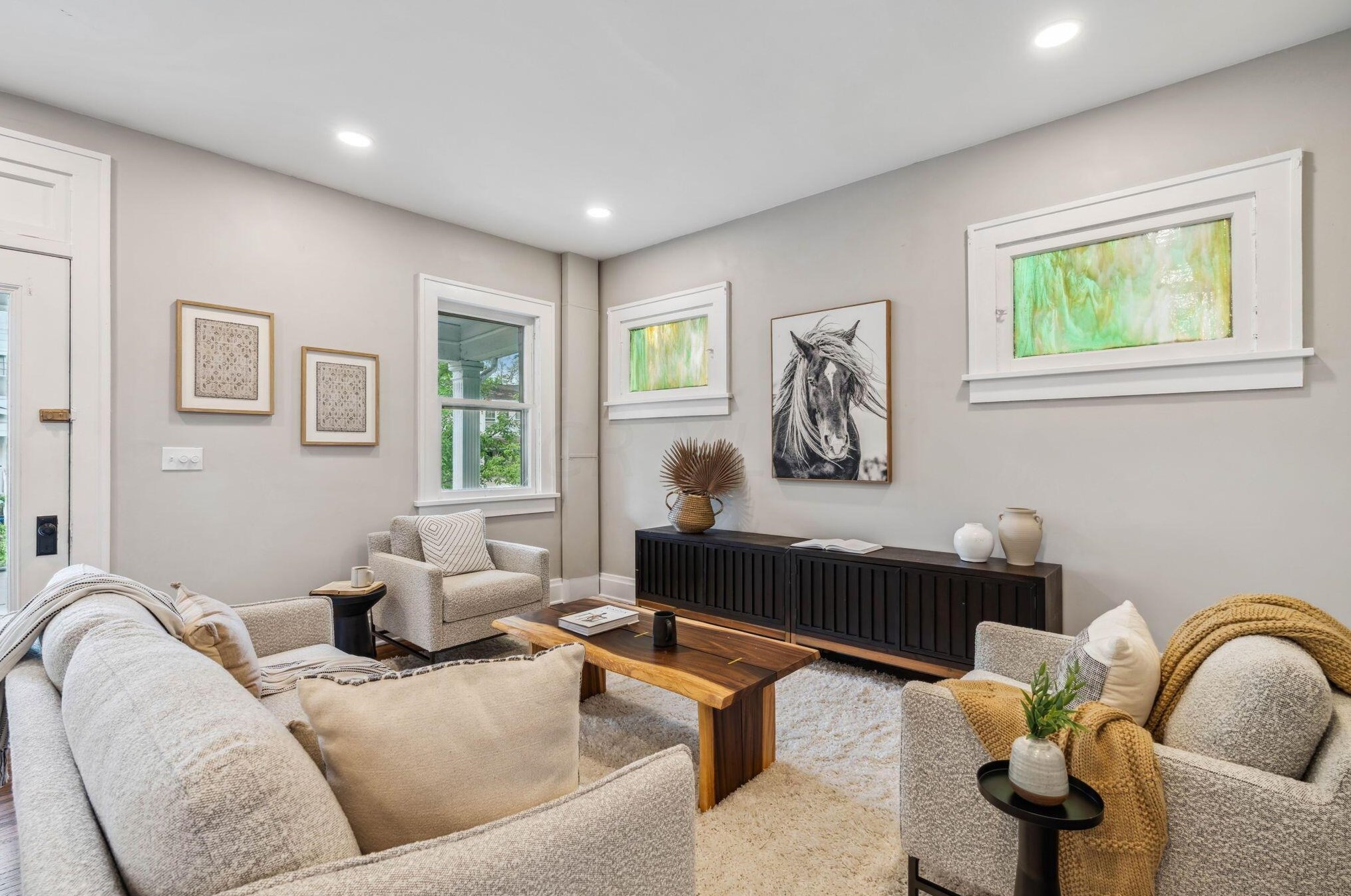 224 Crestview Rd, Columbus OH  43202-2208 exterior