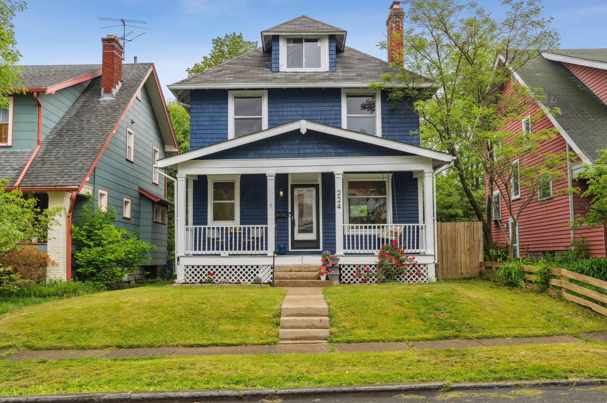 224 Crestview Rd, Columbus OH  43202-2208 exterior