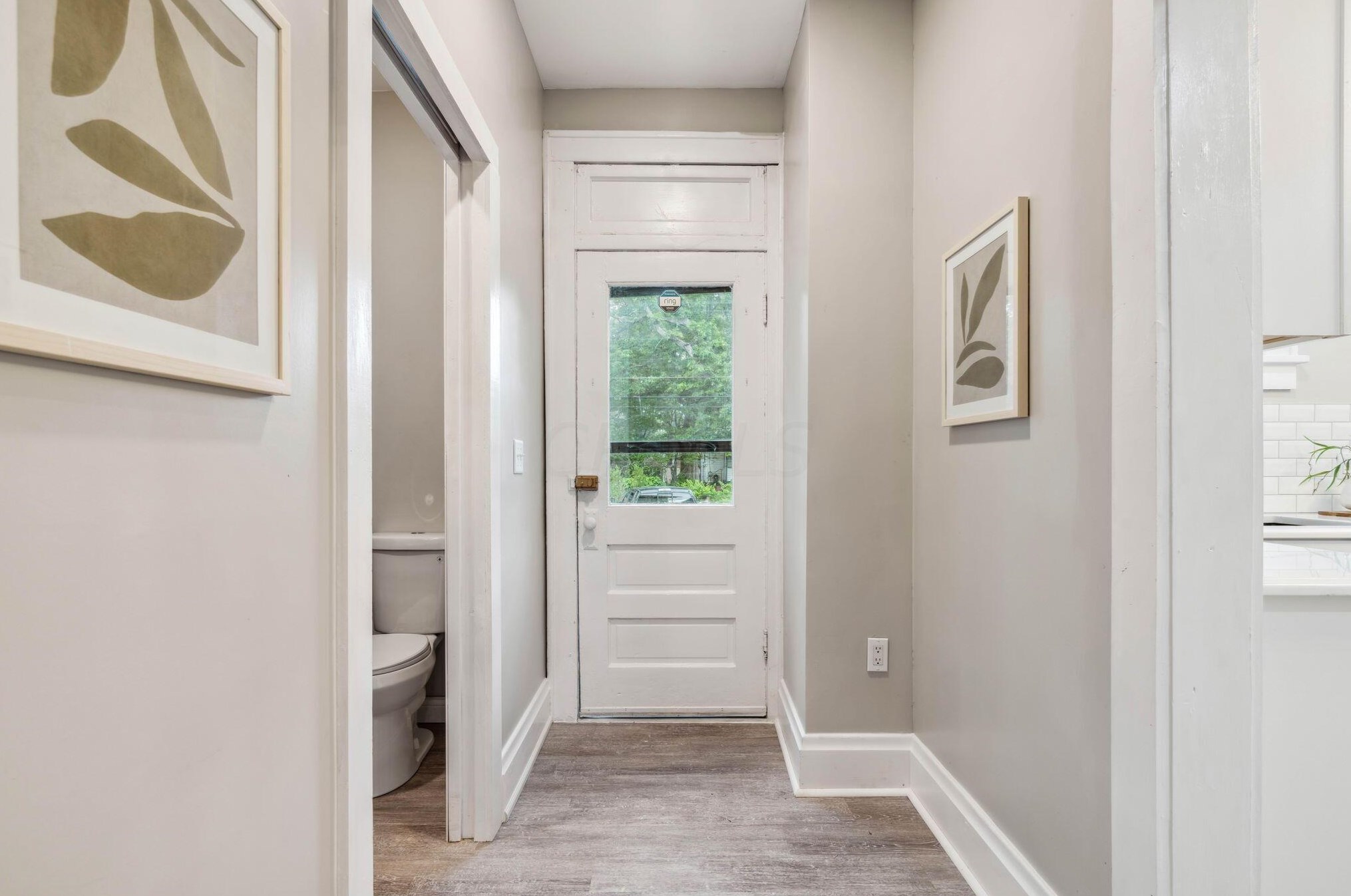 224 Crestview Rd, Columbus OH  43202-2208 exterior