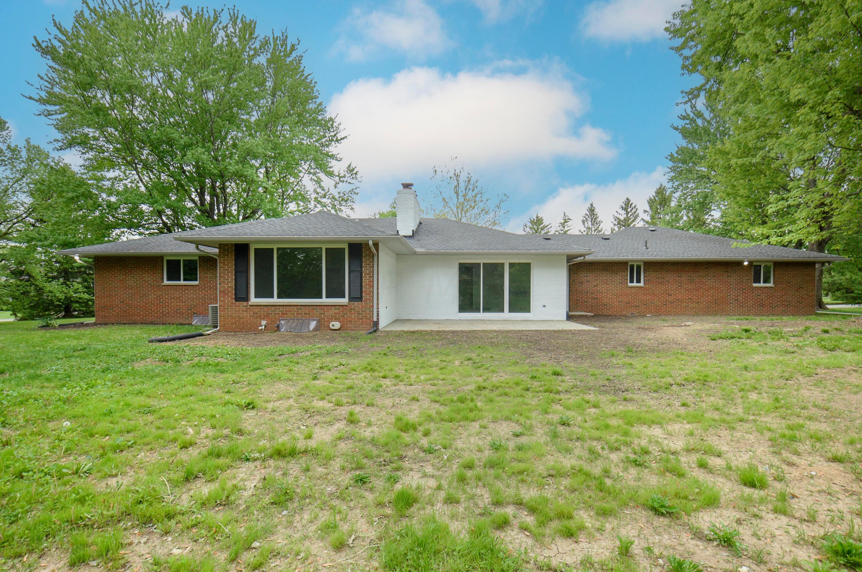 9475 Northchester Dr, Pickerington OH  43147-8971 exterior