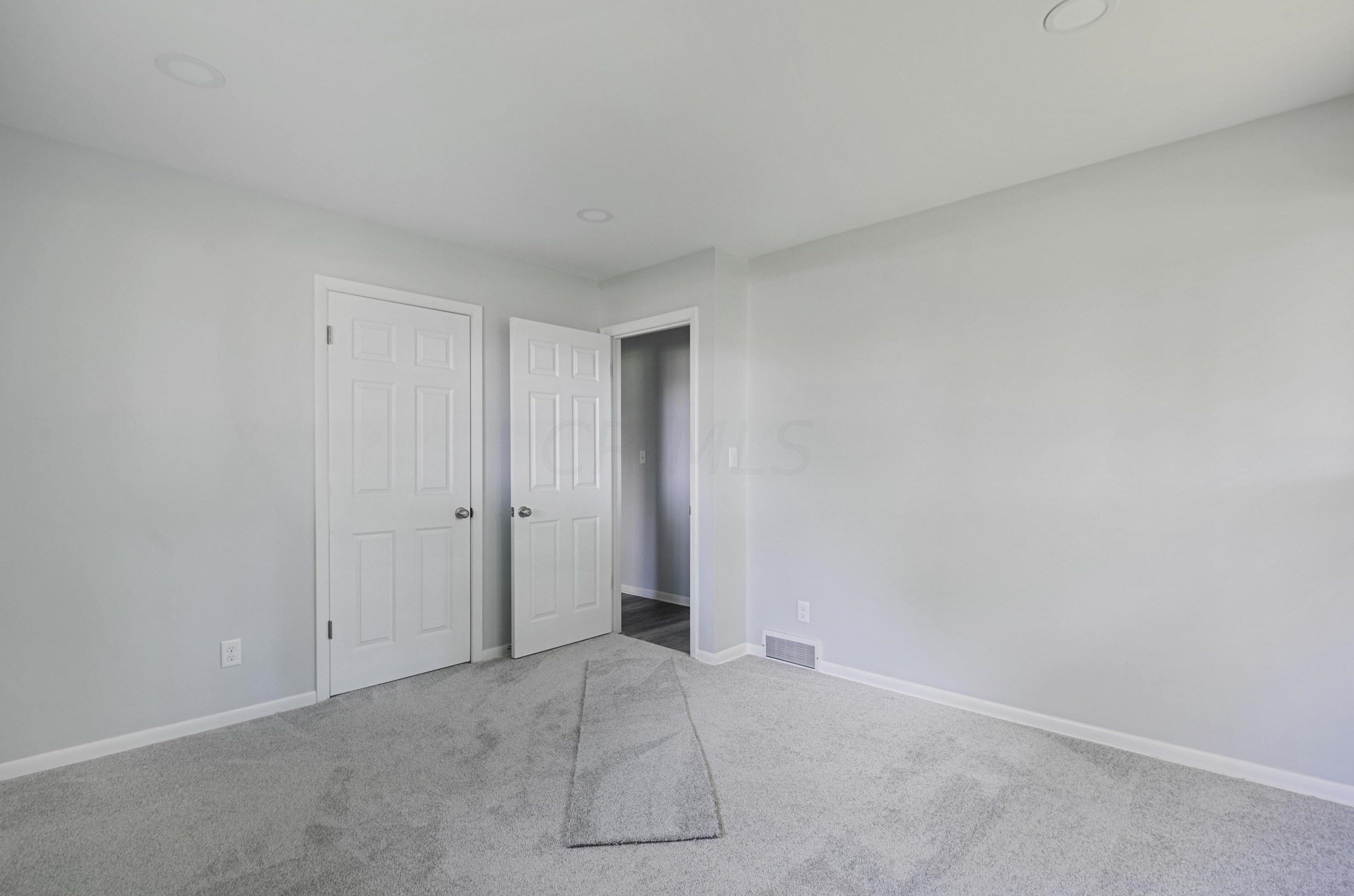 9475 Northchester Dr, Pickerington OH  43147-8971 exterior