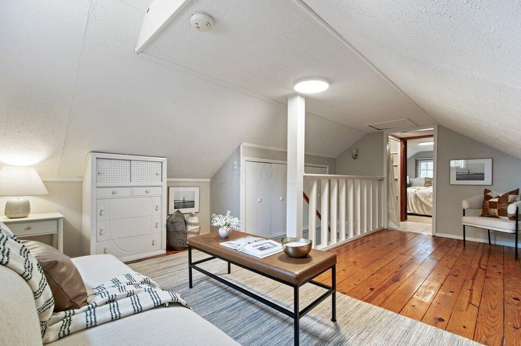 219 Royal Forest Blvd, Columbus OH  43214-2127 exterior