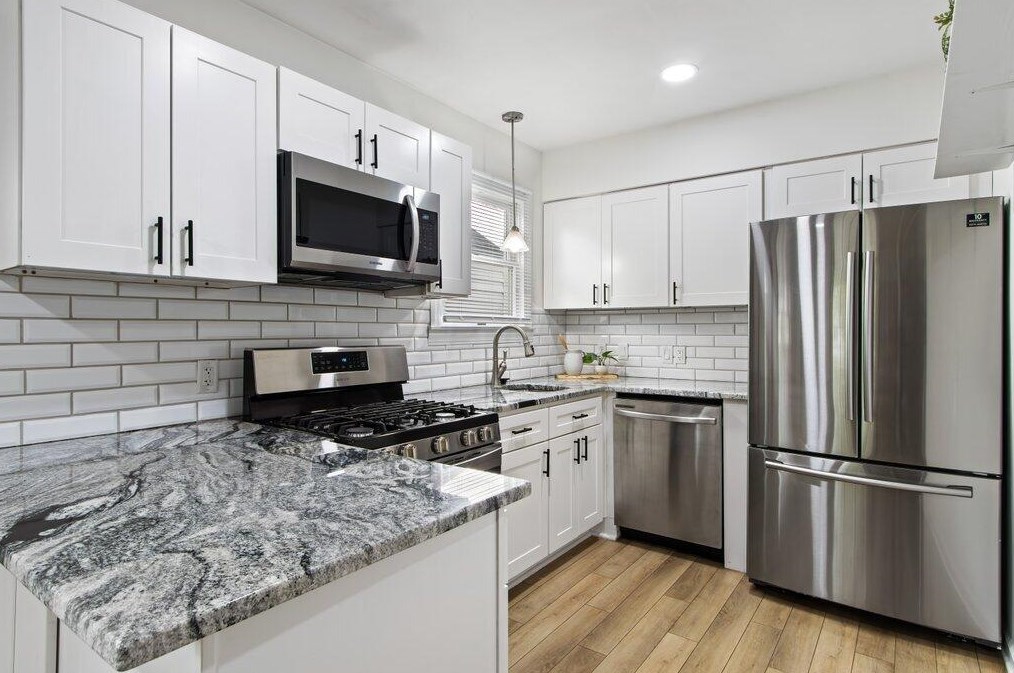 219 Royal Forest Blvd, Columbus OH  43214-2127 exterior