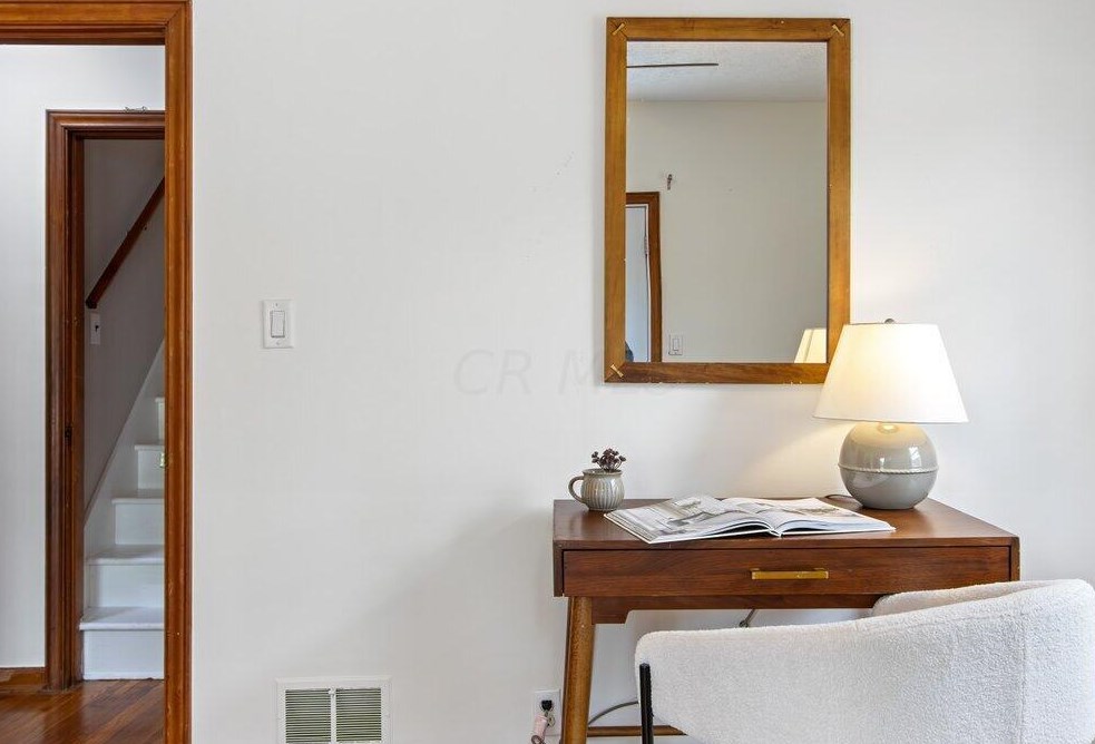 219 Royal Forest Blvd, Columbus OH  43214-2127 exterior