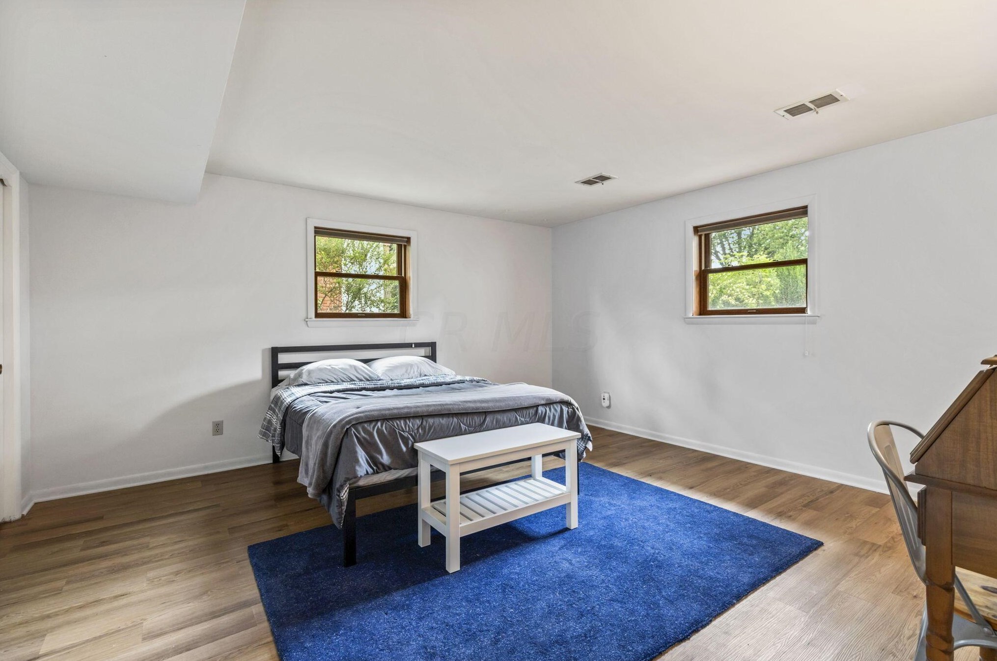 4160 Chadbourne Dr, Columbus OH  43220-3918 exterior