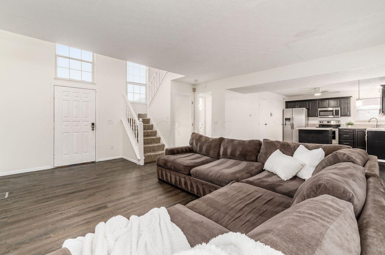 7677 Stow Acres Pl, Pickerington OH  43147-9043 exterior