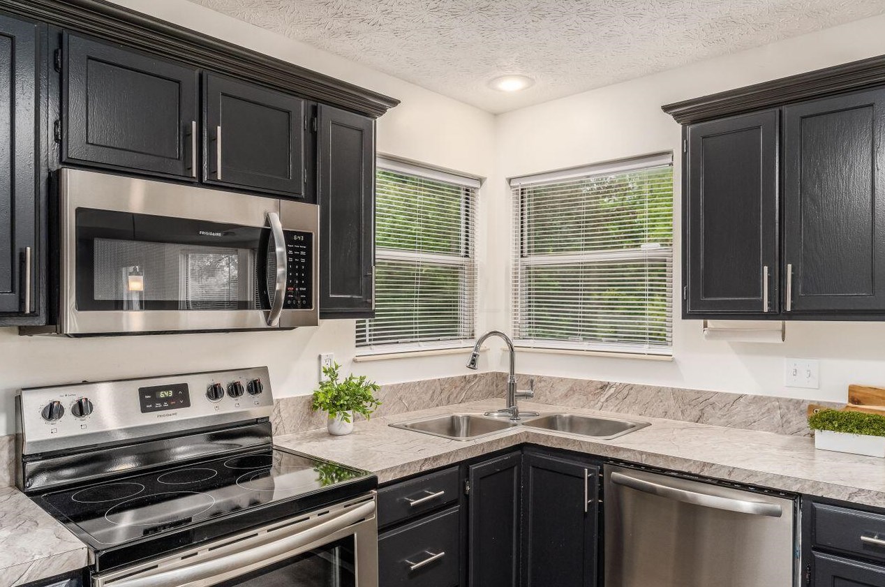 7677 Stow Acres Pl, Pickerington OH  43147-9043 exterior