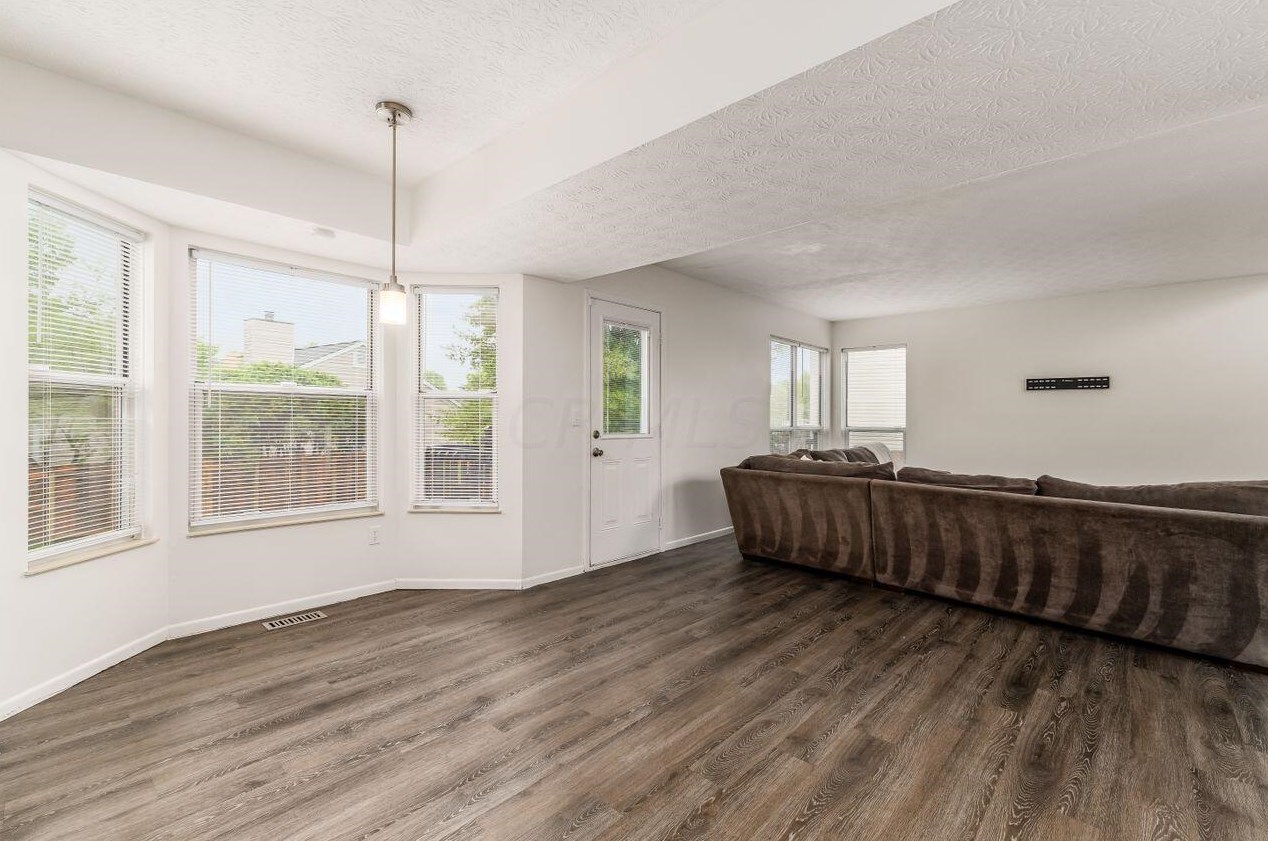 7677 Stow Acres Pl, Pickerington OH  43147-9043 exterior