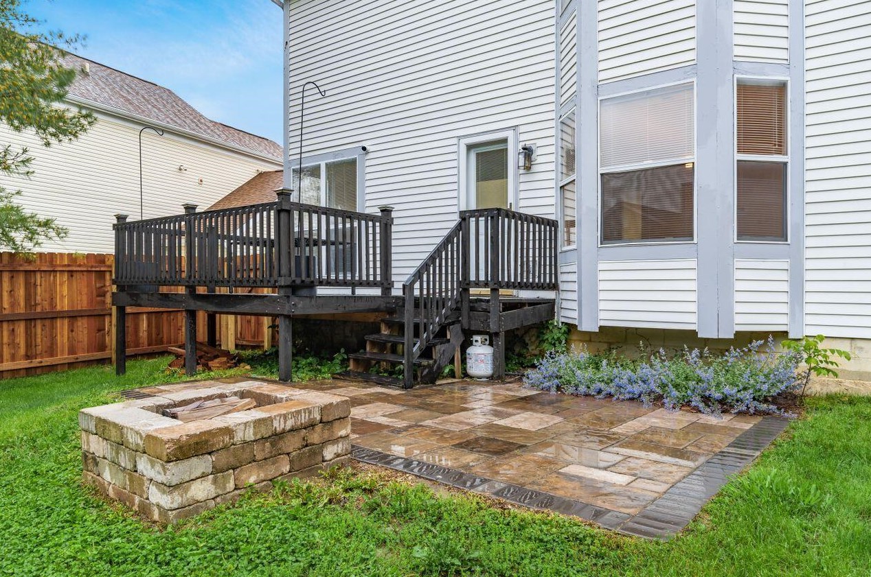 7677 Stow Acres Pl, Pickerington OH  43147-9043 exterior