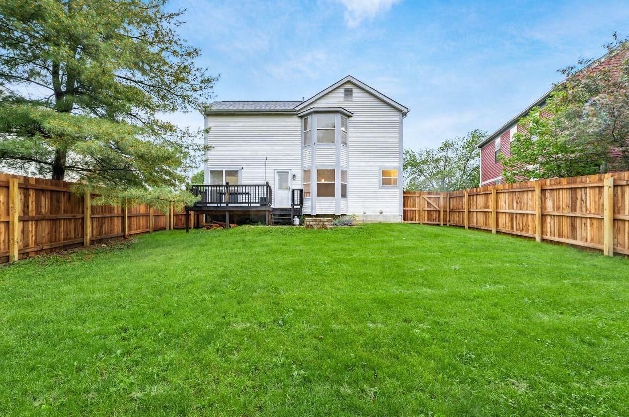 7677 Stow Acres Pl, Pickerington OH  43147-9043 exterior