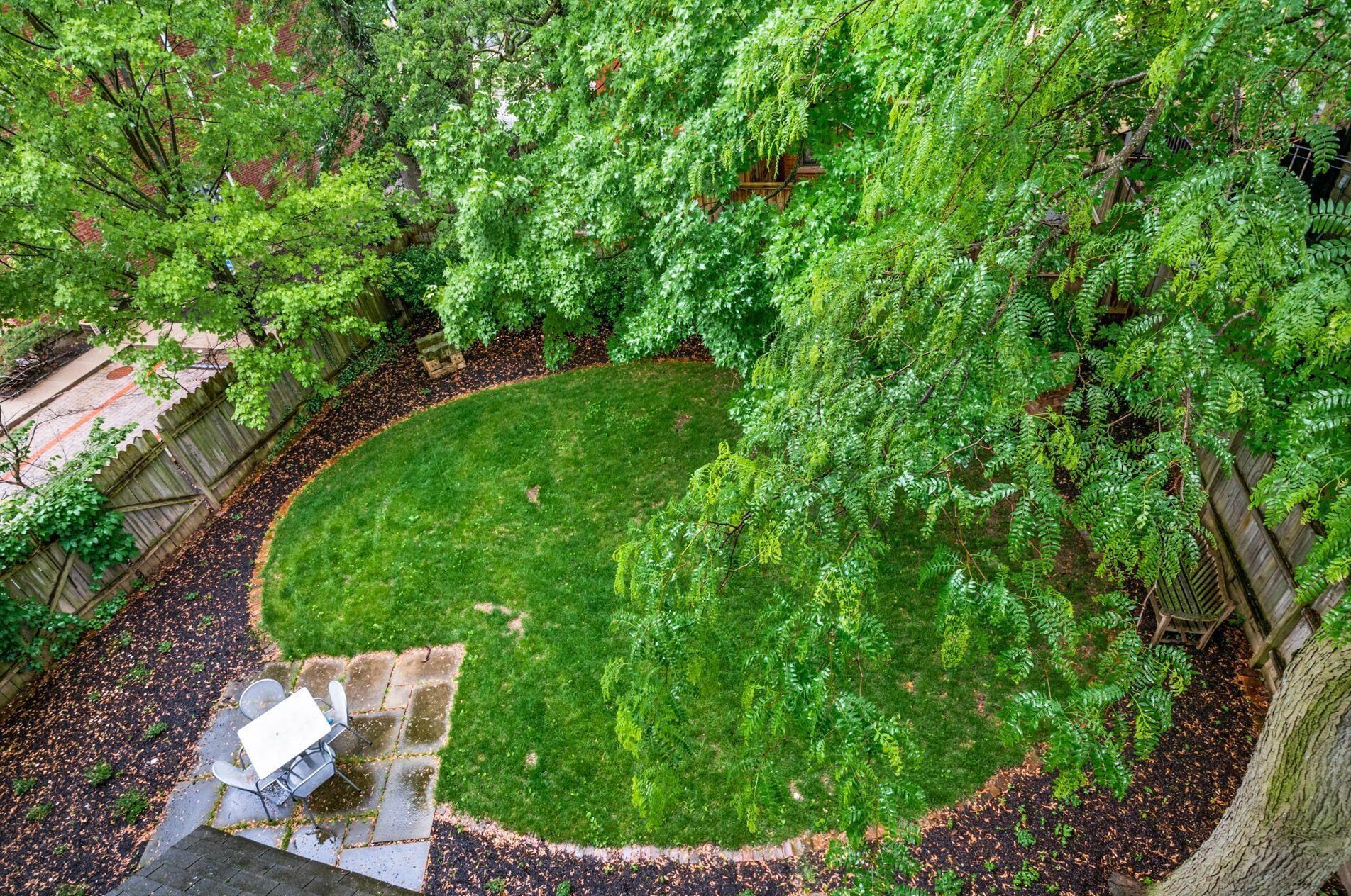 58 Warren St, Columbus OH 43215-1525 exterior