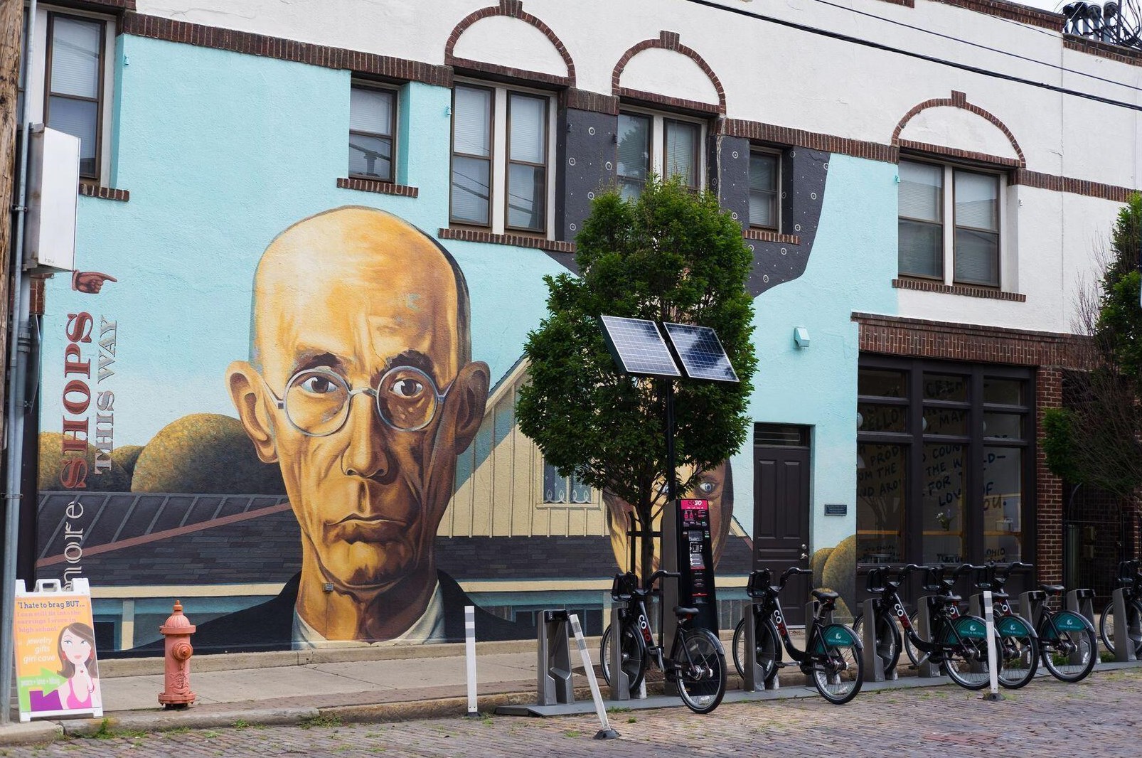 58 Warren St, Columbus OH 43215-1525 exterior