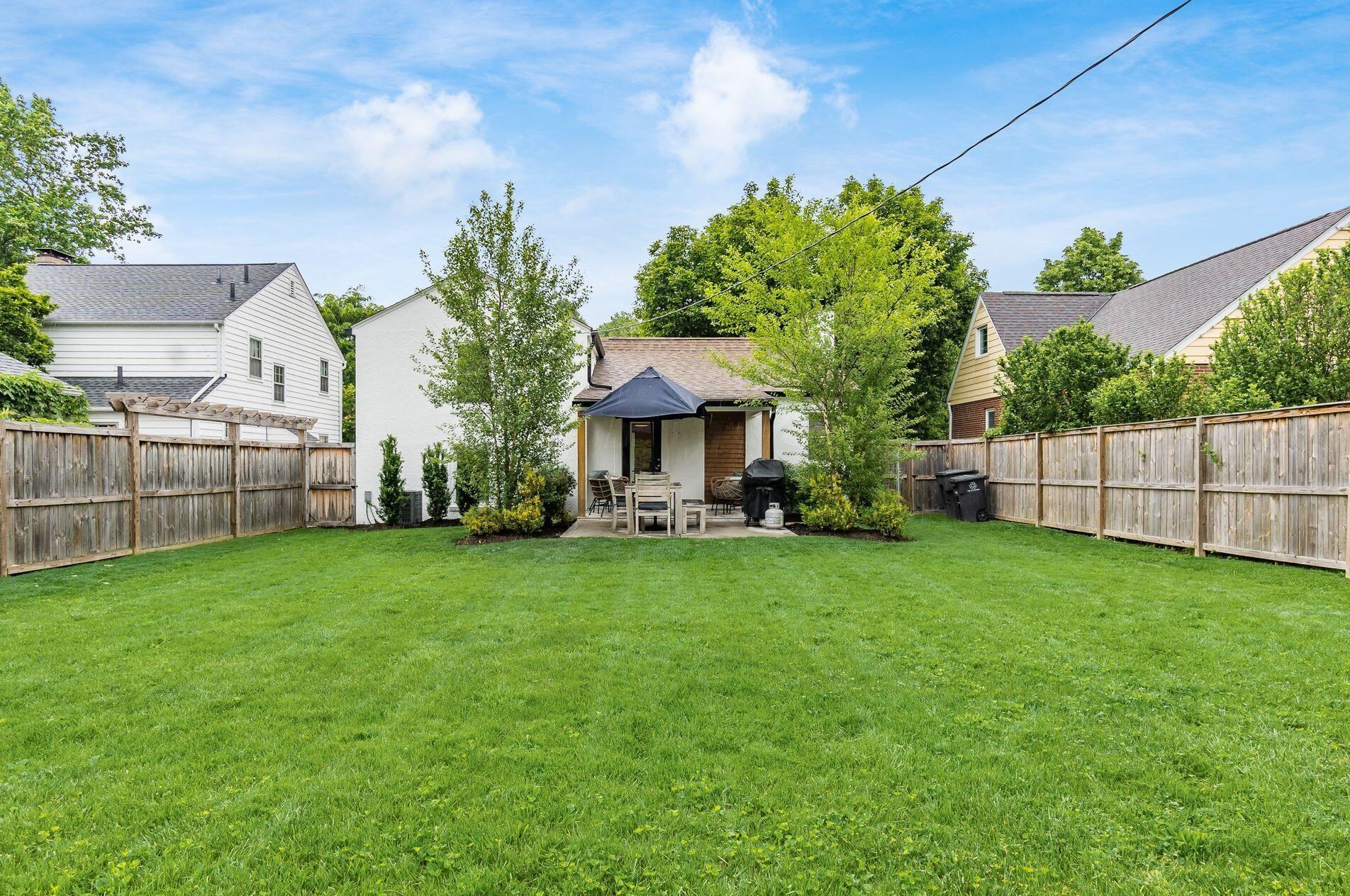 33 Beaumont Rd, Columbus OH 43214-2144 exterior