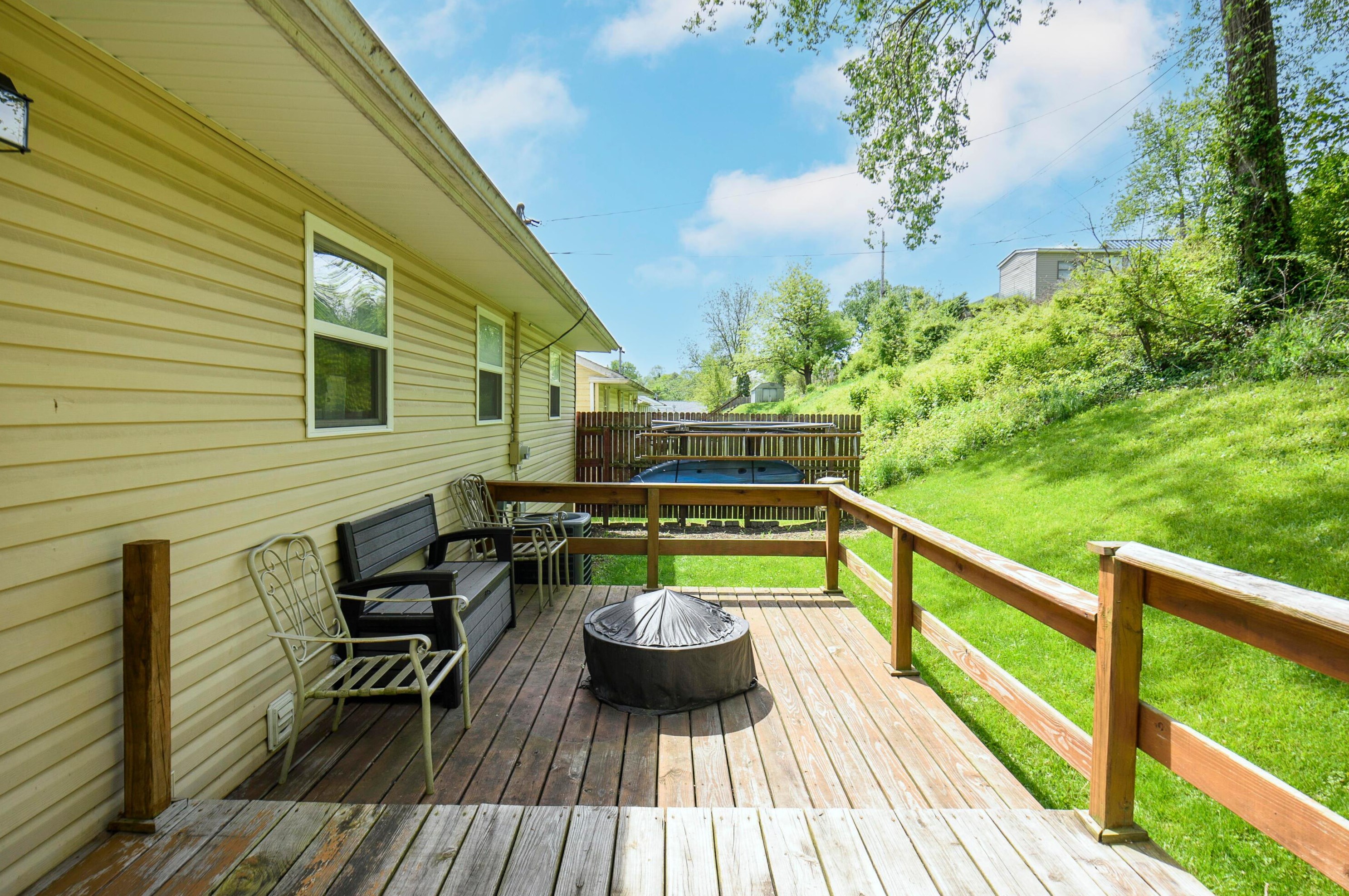 537 Brumfield Rd, Lancaster OH 43130-2801 exterior