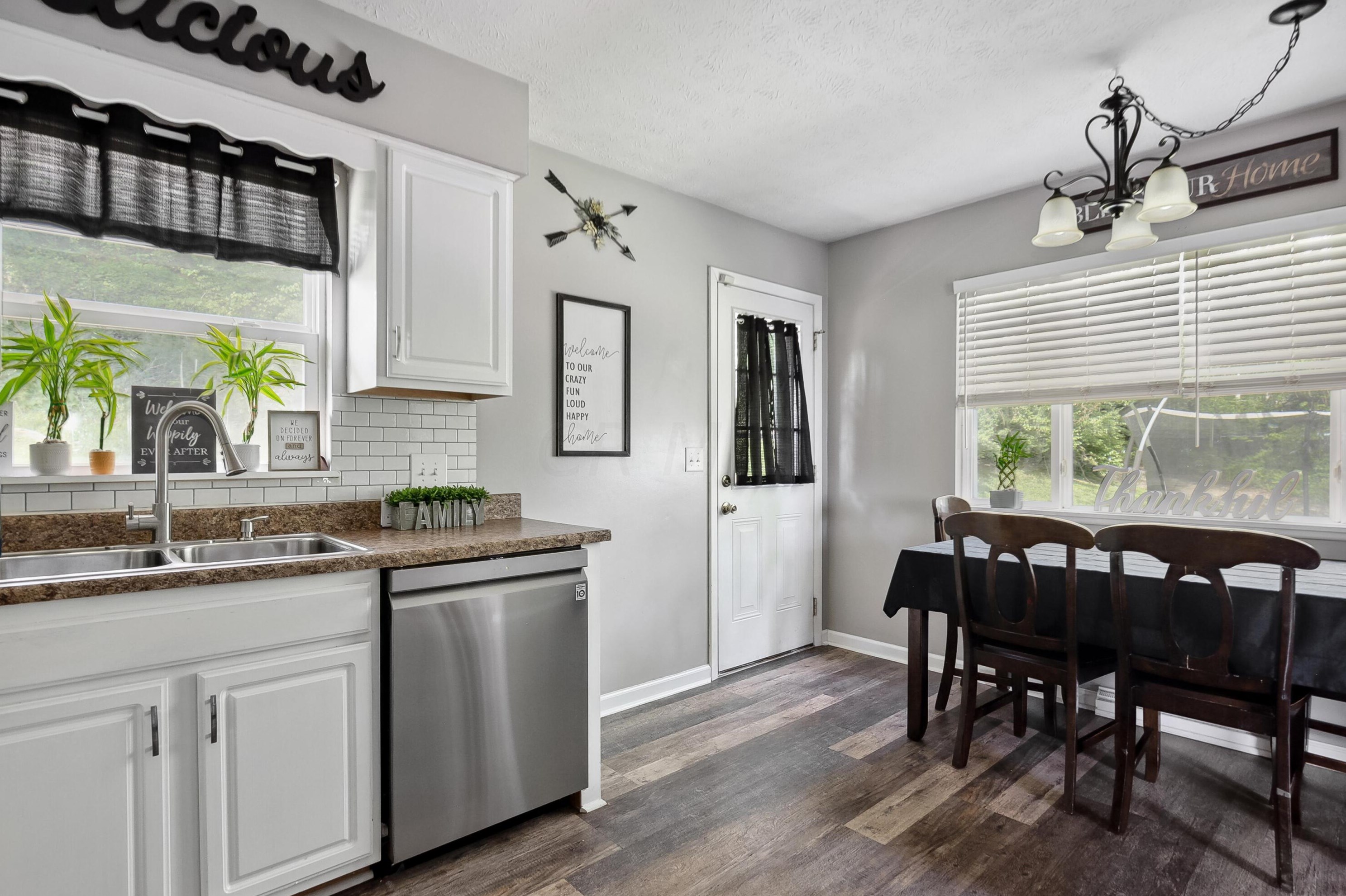 537 Brumfield Rd, Lancaster OH 43130-2801 exterior