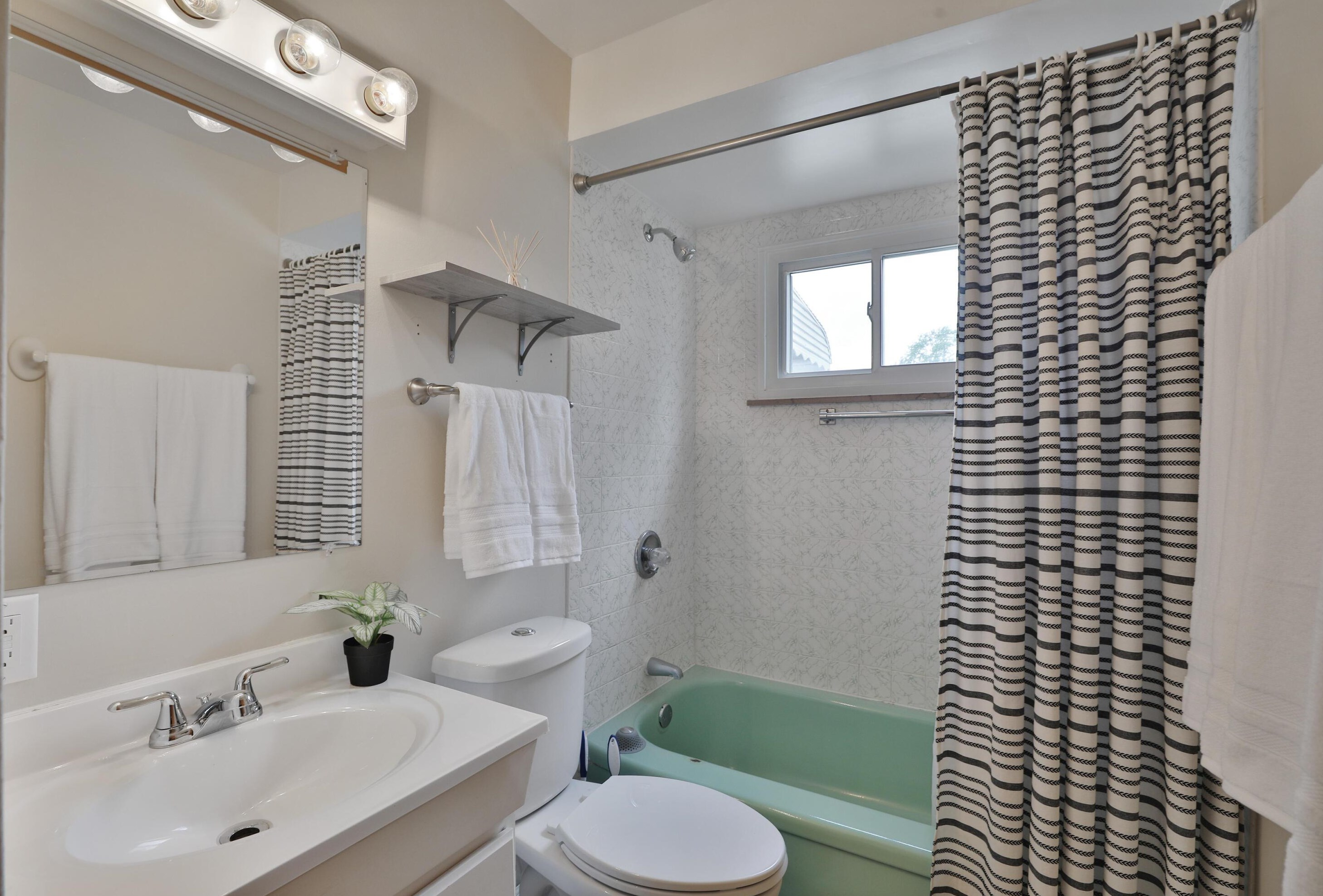 269 Kellner Rd, Columbus OH 43209-2044 exterior