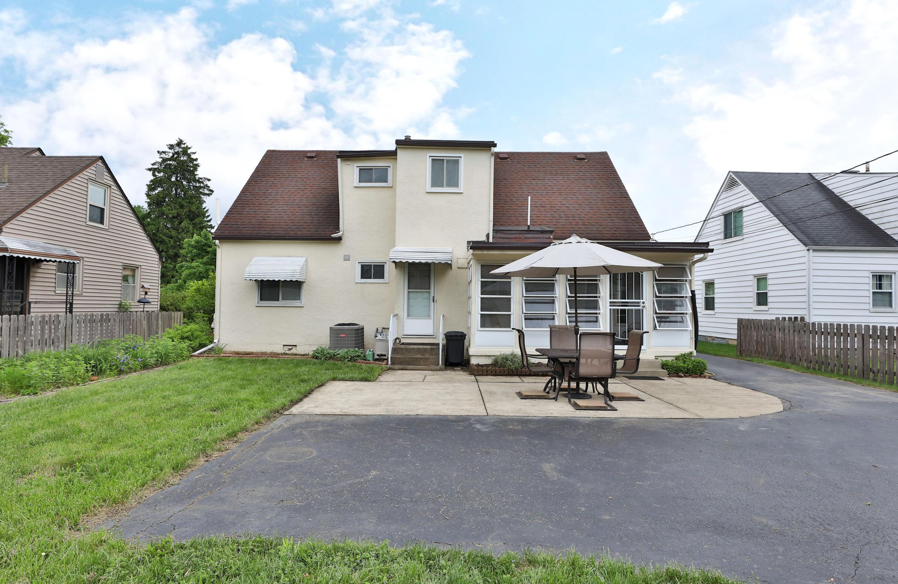 269 Kellner Rd, Columbus OH 43209-2044 exterior