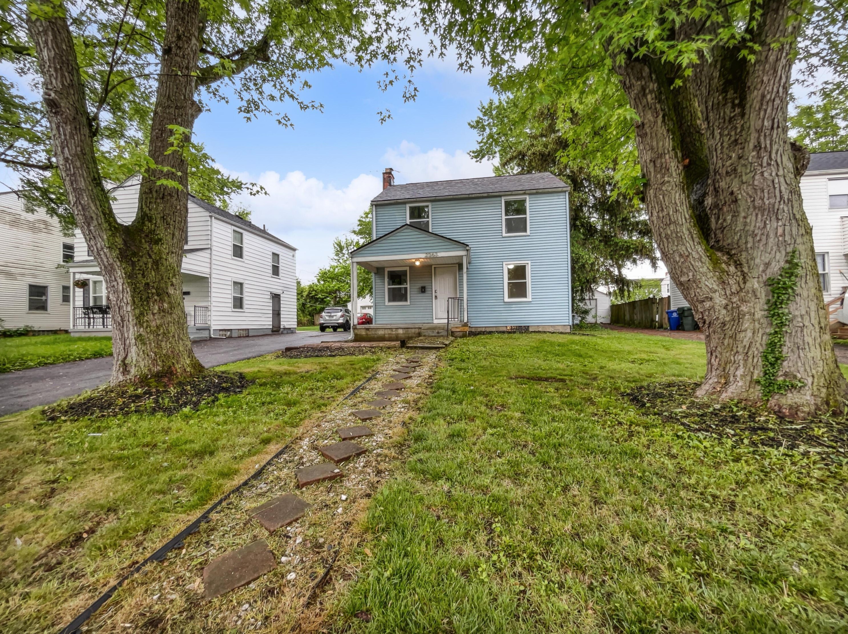 2363 Taylor Ave, Columbus, OH 43211-2358