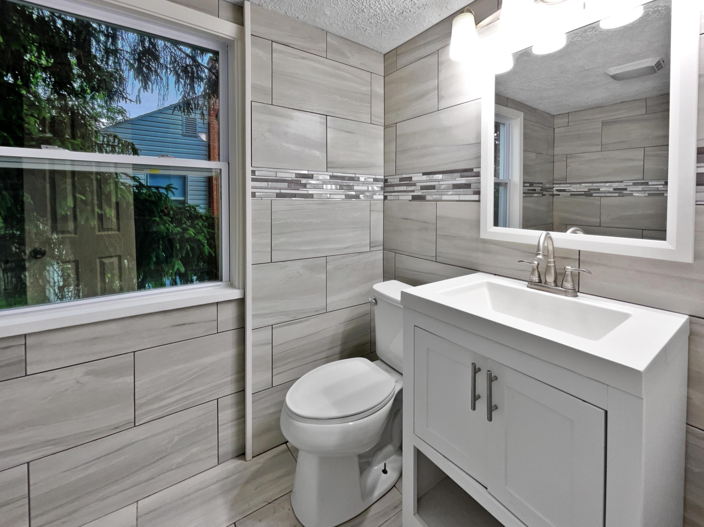 2363 Taylor Ave, Columbus OH 43203-1224 exterior