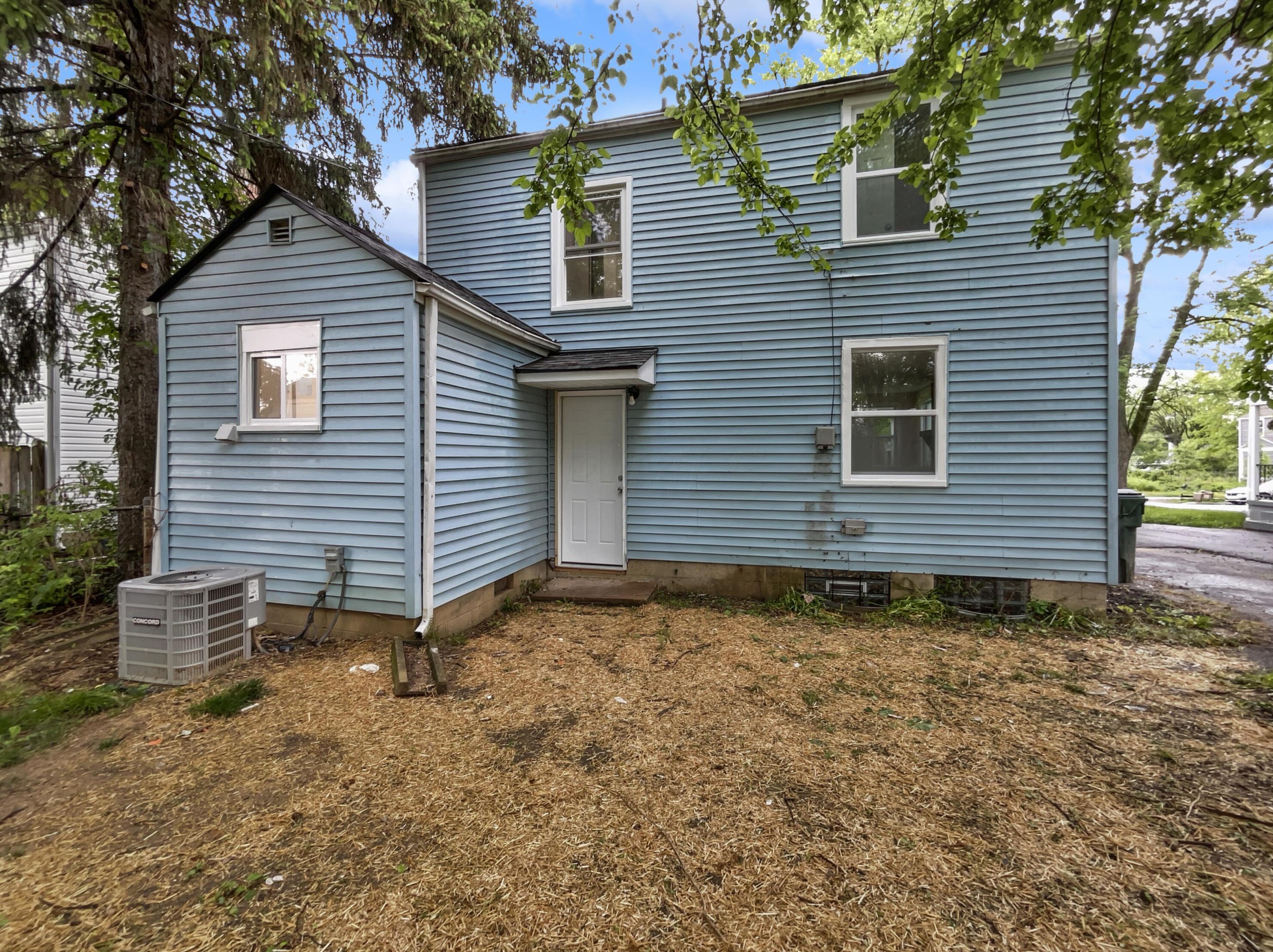 2363 Taylor Ave, Columbus OH 43203-1224 exterior