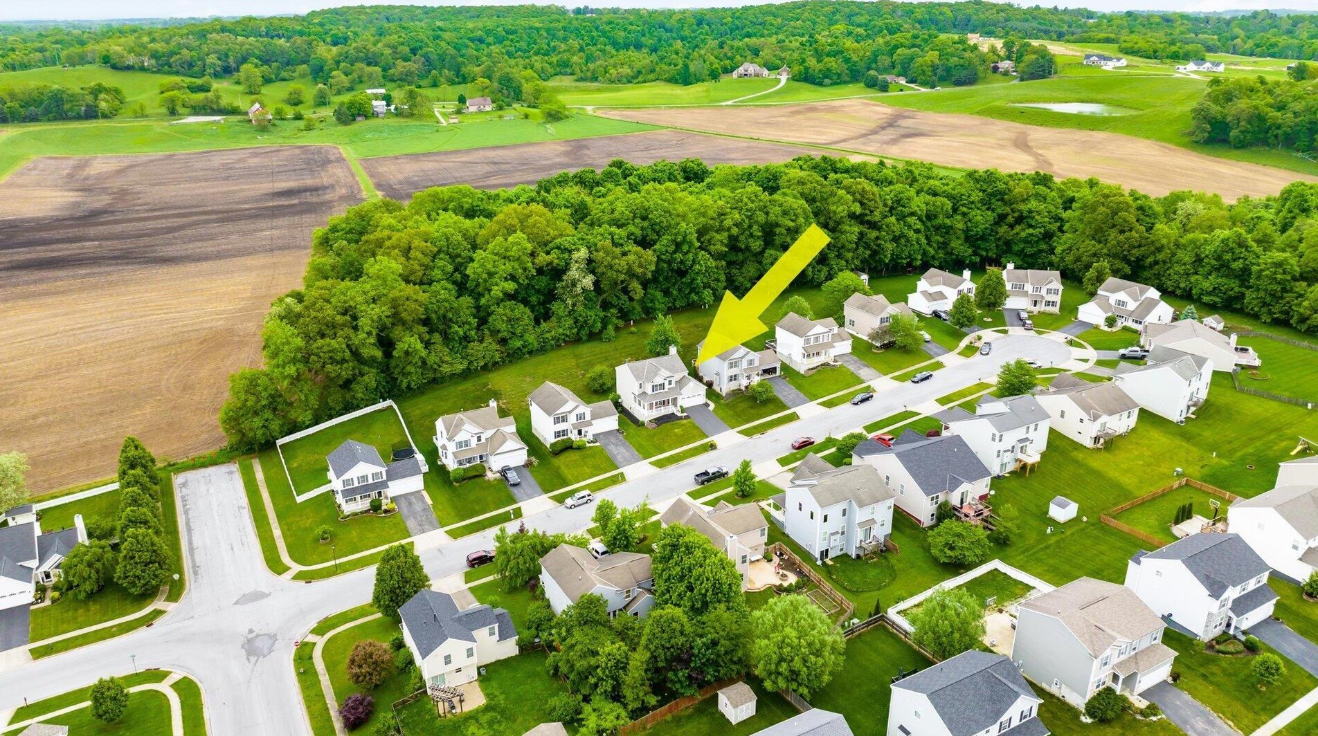 2411 Long Bow Ave, Lancaster OH 43130-8090 exterior