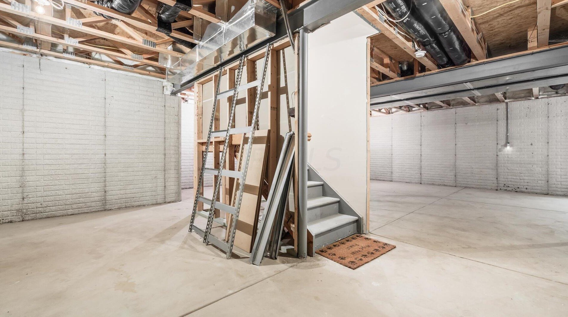 2411 Long Bow Ave, Lancaster OH 43130-8090 exterior