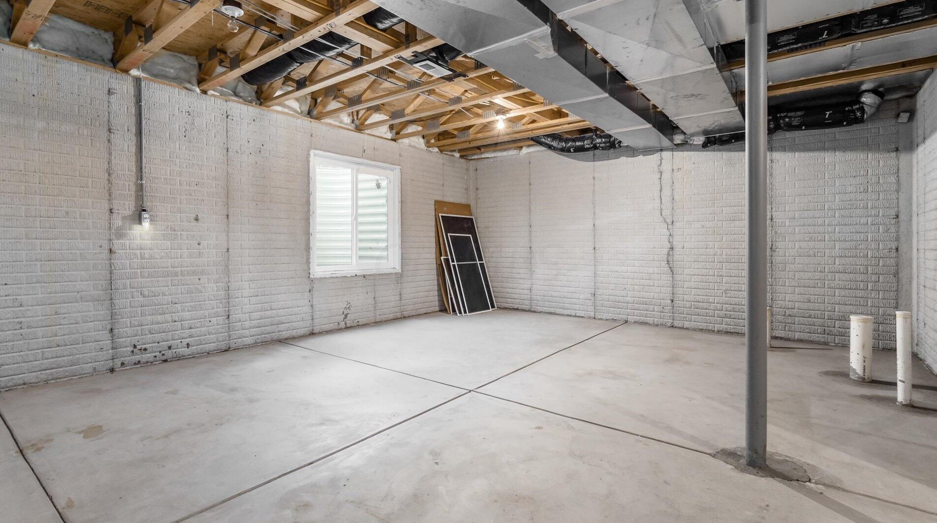 2411 Long Bow Ave, Lancaster OH 43130-8090 exterior