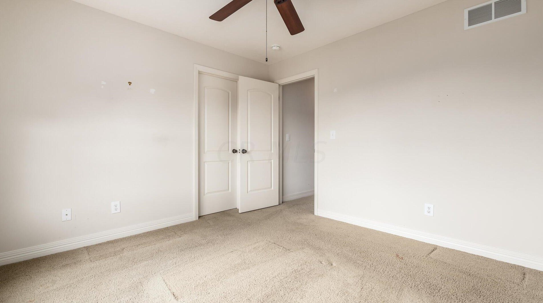 2411 Long Bow Ave, Lancaster OH 43130-8090 exterior