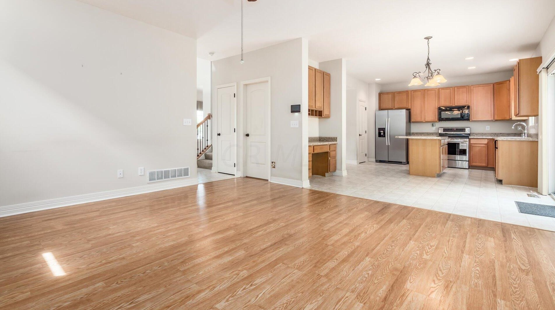 2411 Long Bow Ave, Lancaster OH 43130-8090 exterior