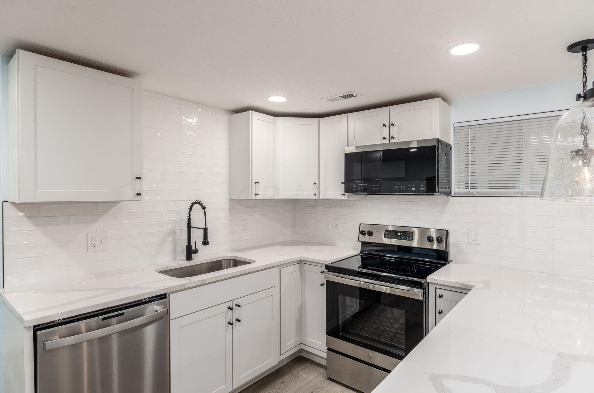 151 Chicago Ave, Columbus OH  43222-1133 exterior