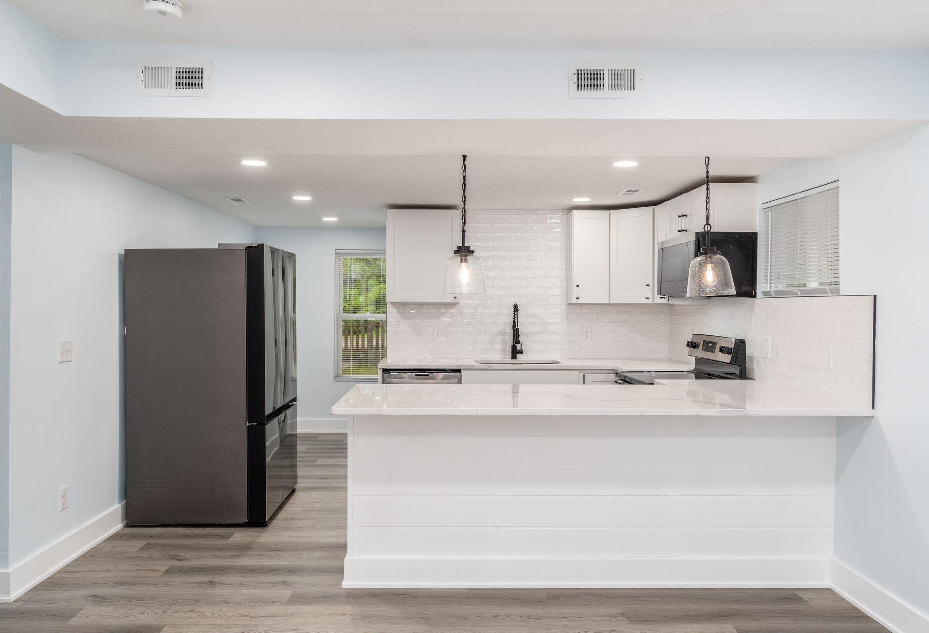 151 Chicago Ave, Columbus OH  43222-1133 exterior