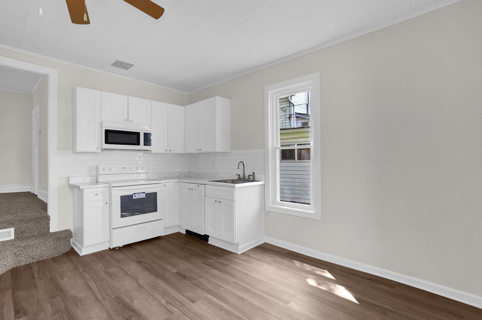1243 E Walnut St, Lancaster, OH 43130