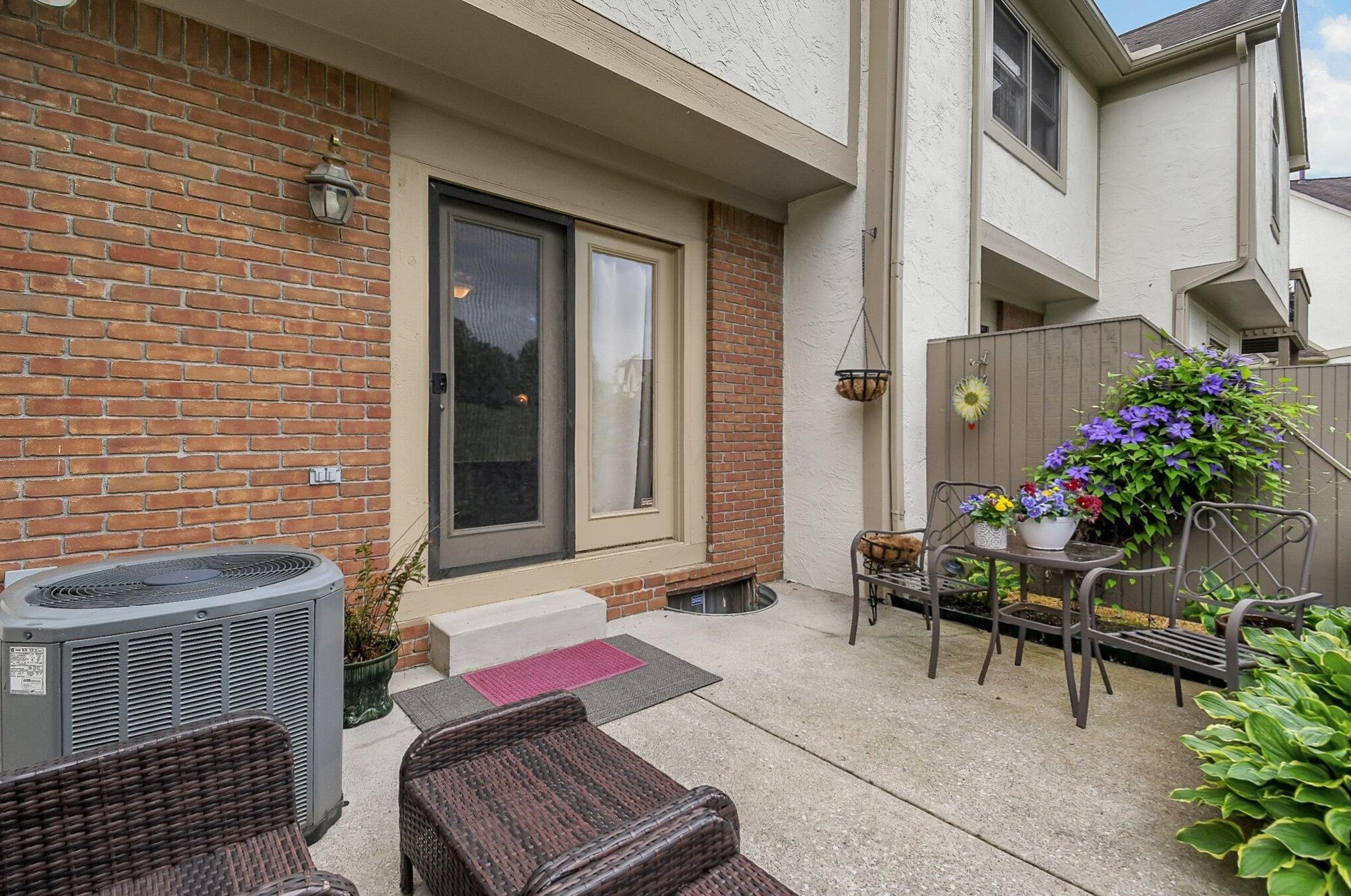 1263 Spring Brook Ct, Westerville OH  43081-3792 exterior