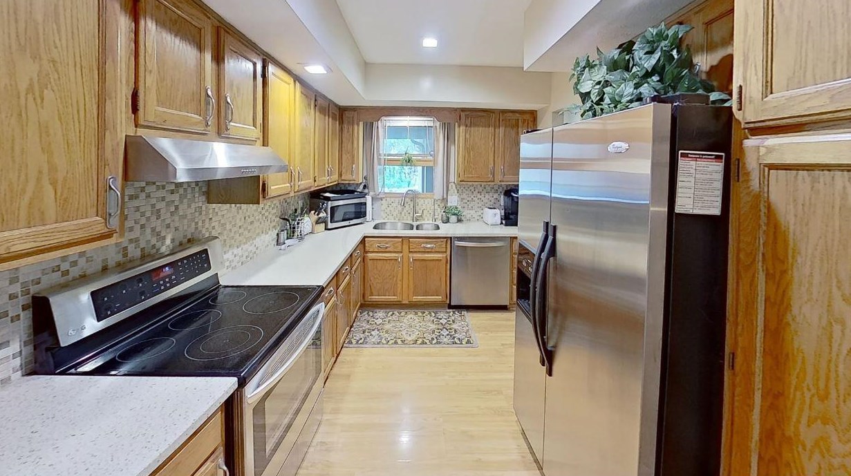 1263 Spring Brook Ct, Westerville OH  43081-3792 exterior