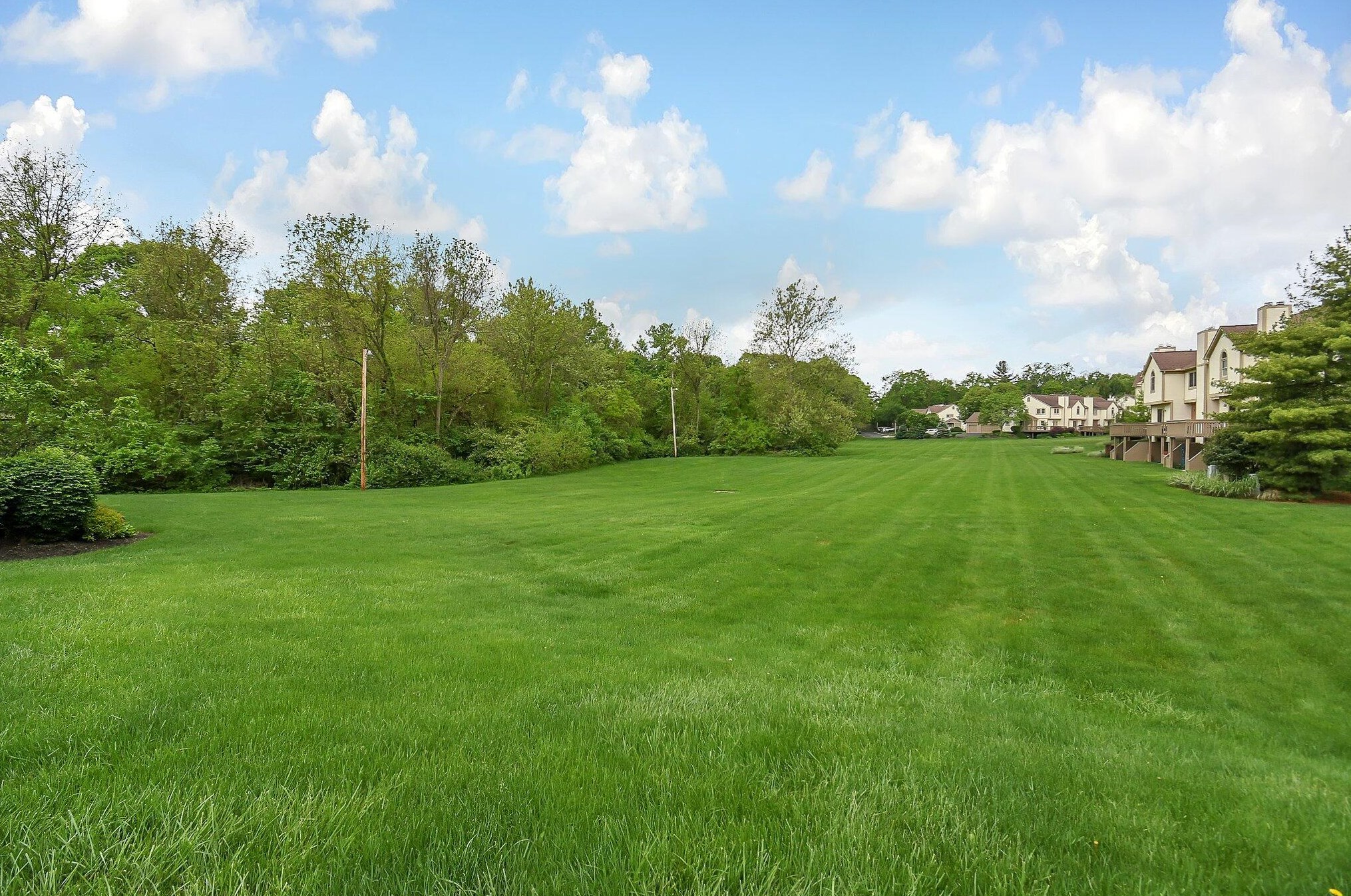 1263 Spring Brook Ct, Westerville OH  43081-3792 exterior