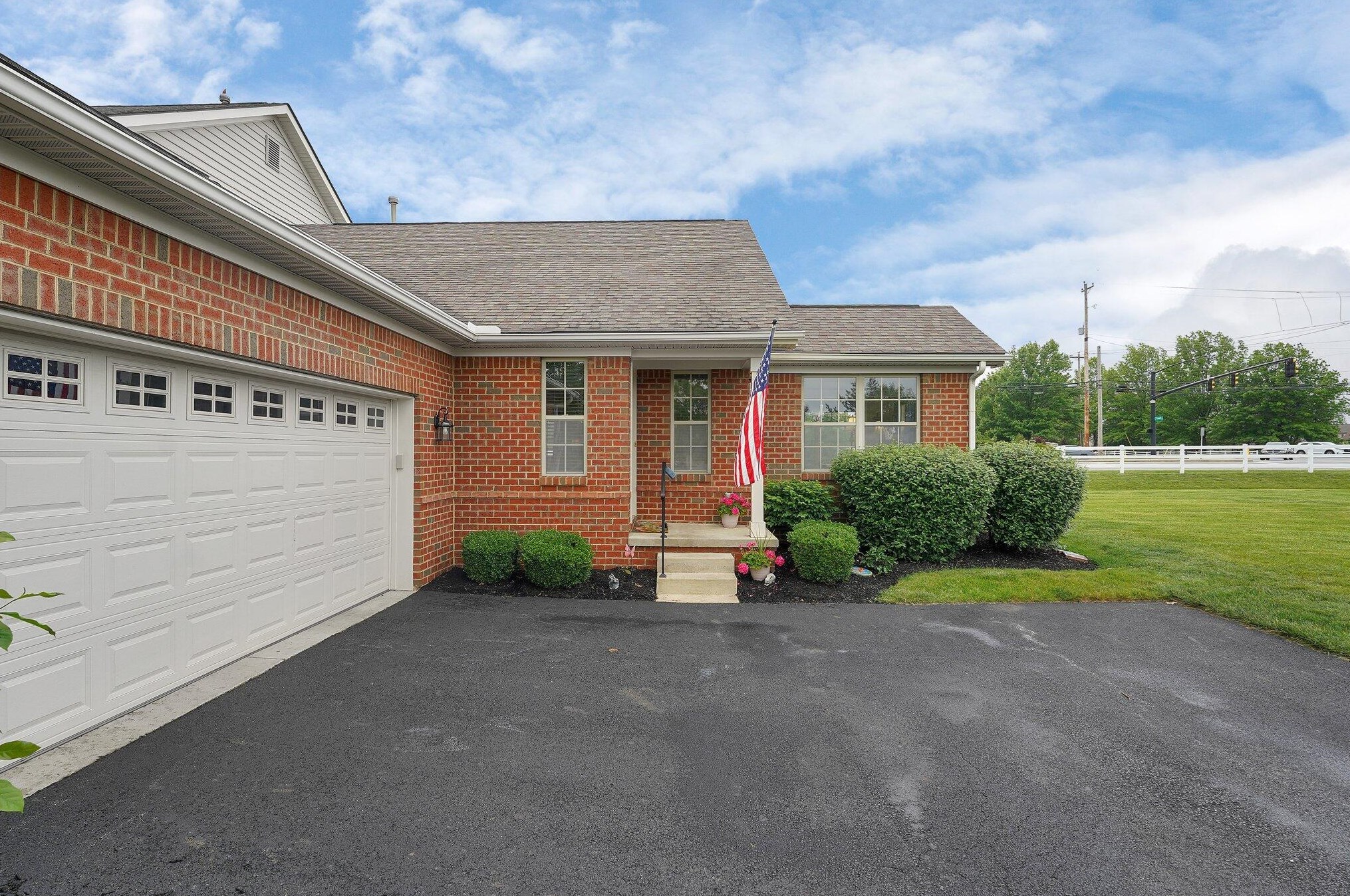 9261 Centauri Ave, Columbus, OH 43240-2155