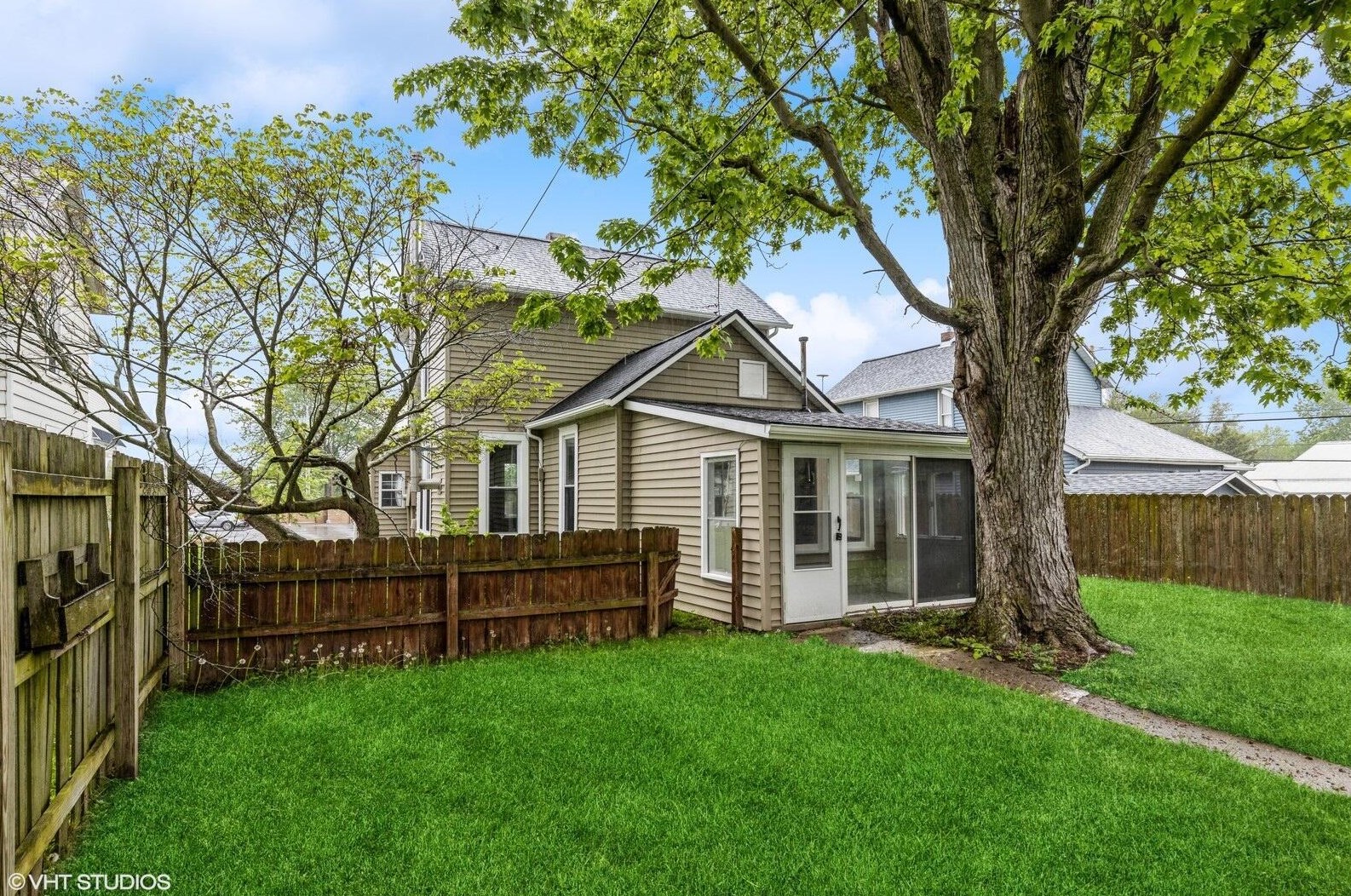124 Oak St, Marysville, OH 43040-1241