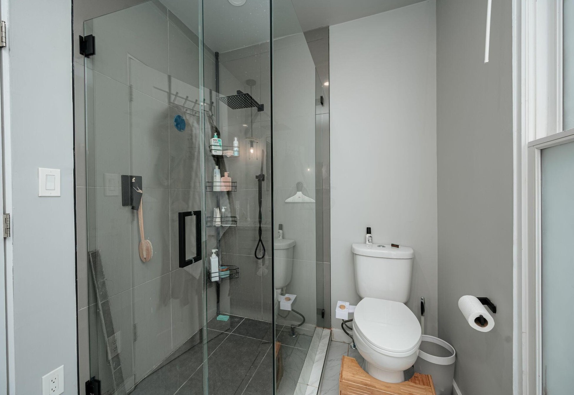 1151 Summit St, Columbus OH  43201-3516 exterior