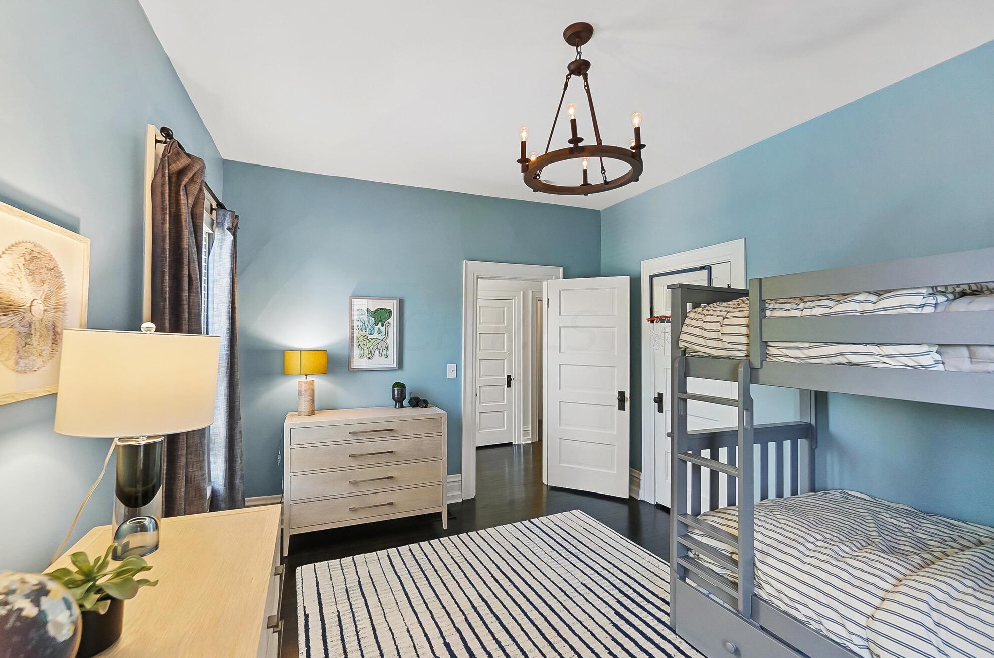 158 Buttles Ave, Columbus OH 43215-1402 exterior